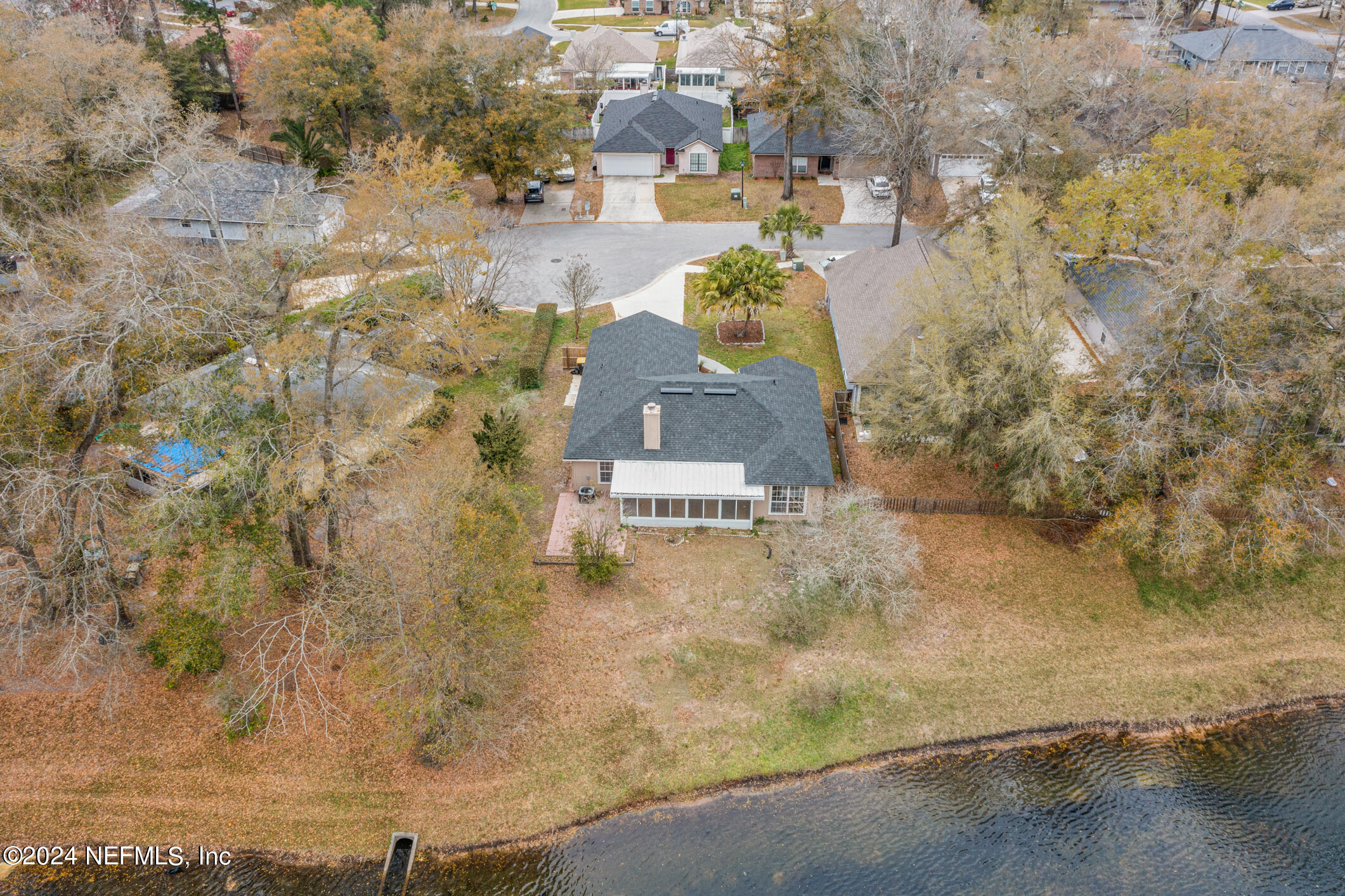 1665 SPRING OAKS Lane