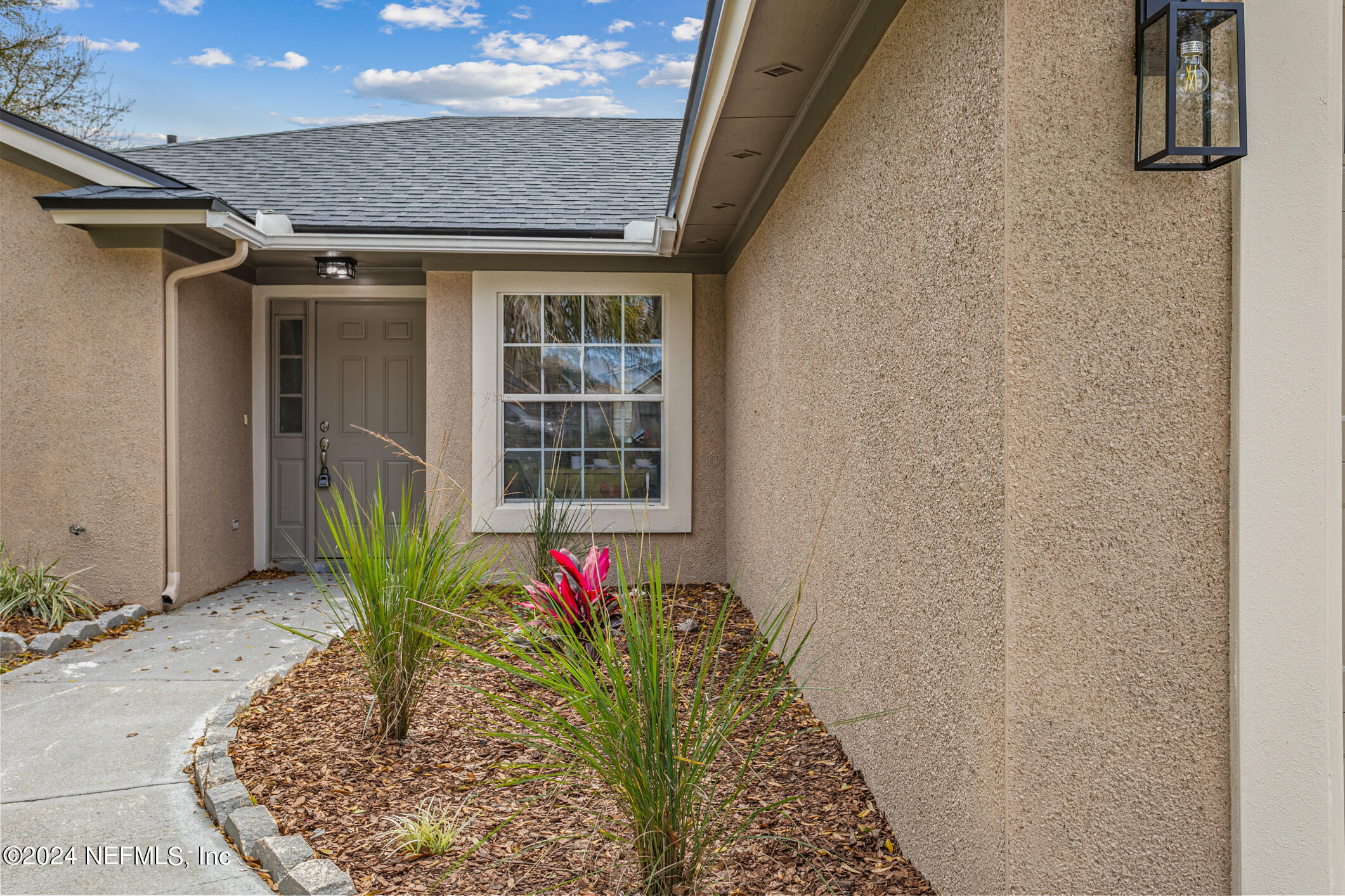 1665 SPRING OAKS Lane