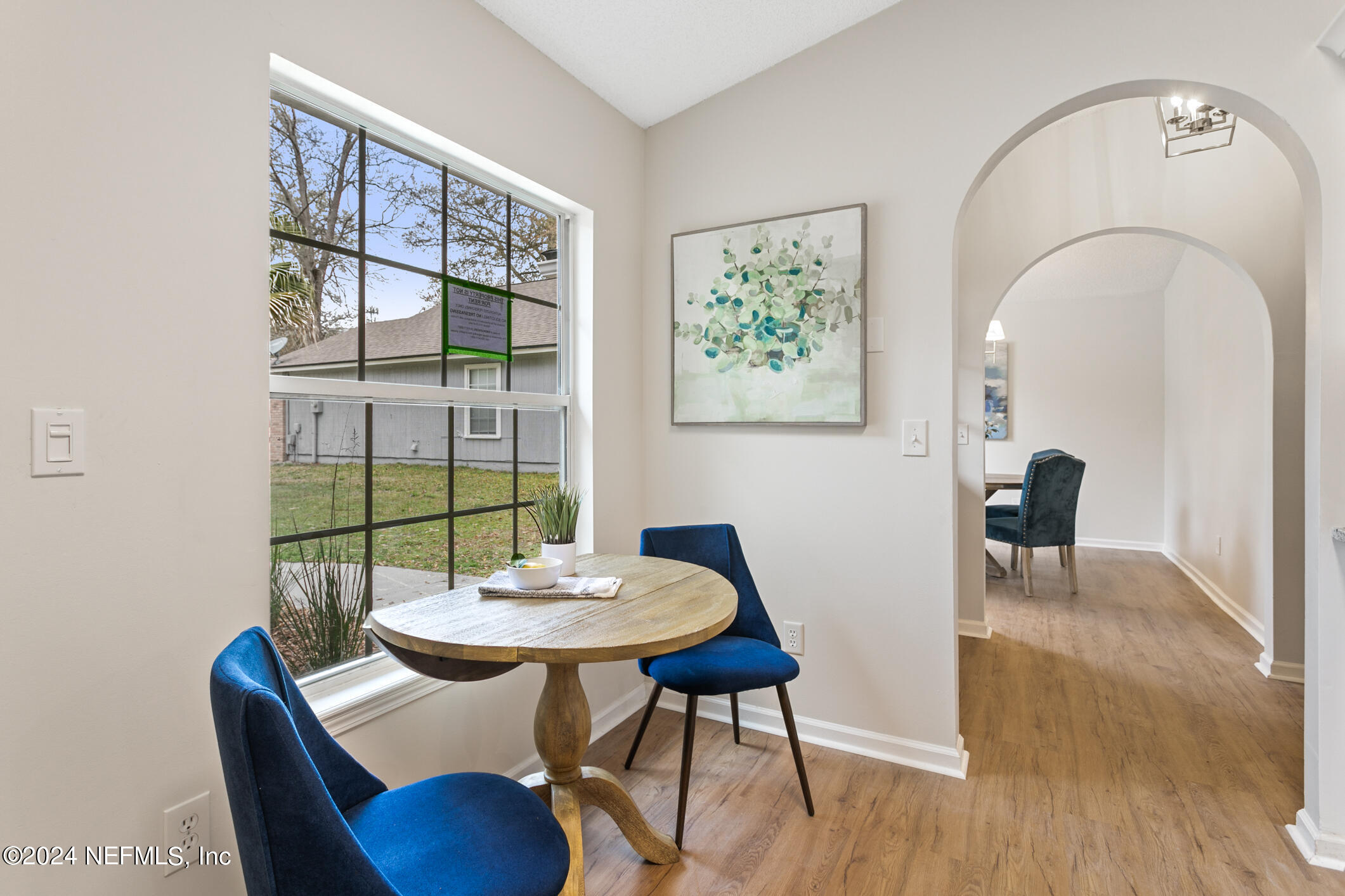 1665 SPRING OAKS Lane