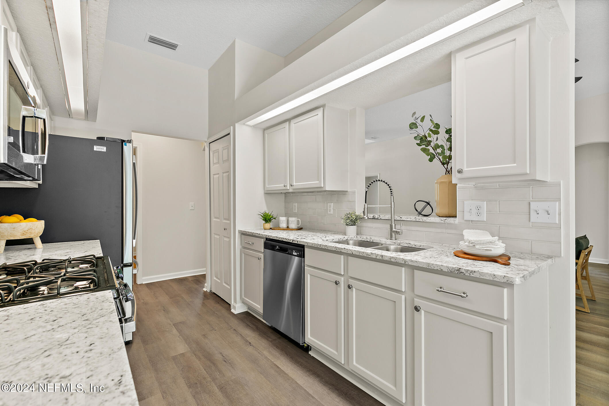 6155 FILLYSIDE Trail