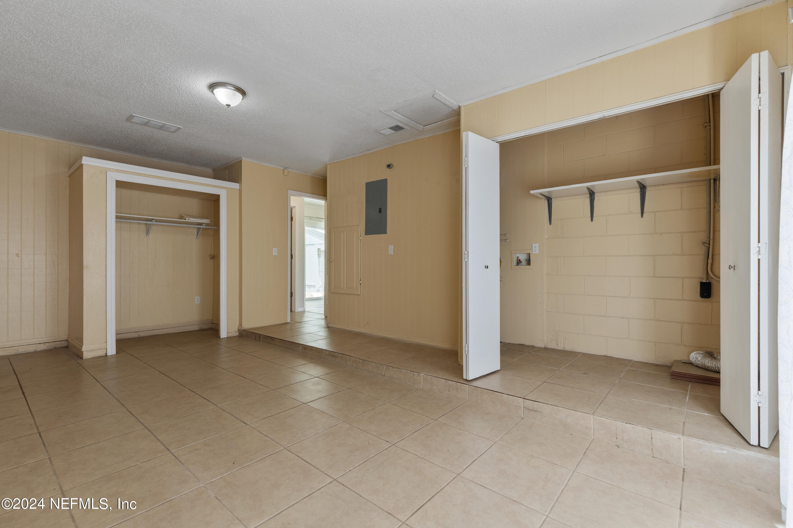 8355 ROCKLAND Drive