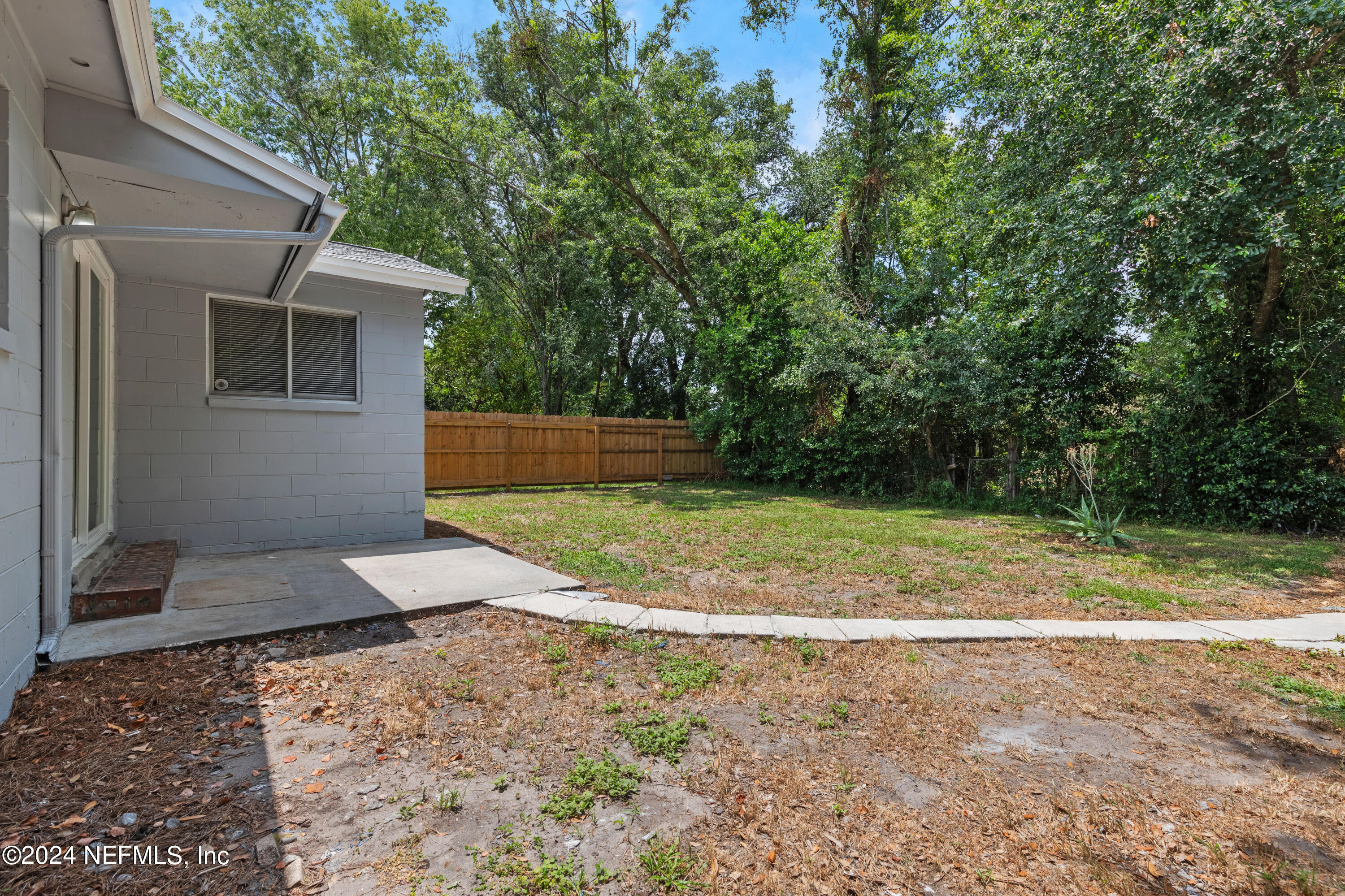 8355 ROCKLAND Drive