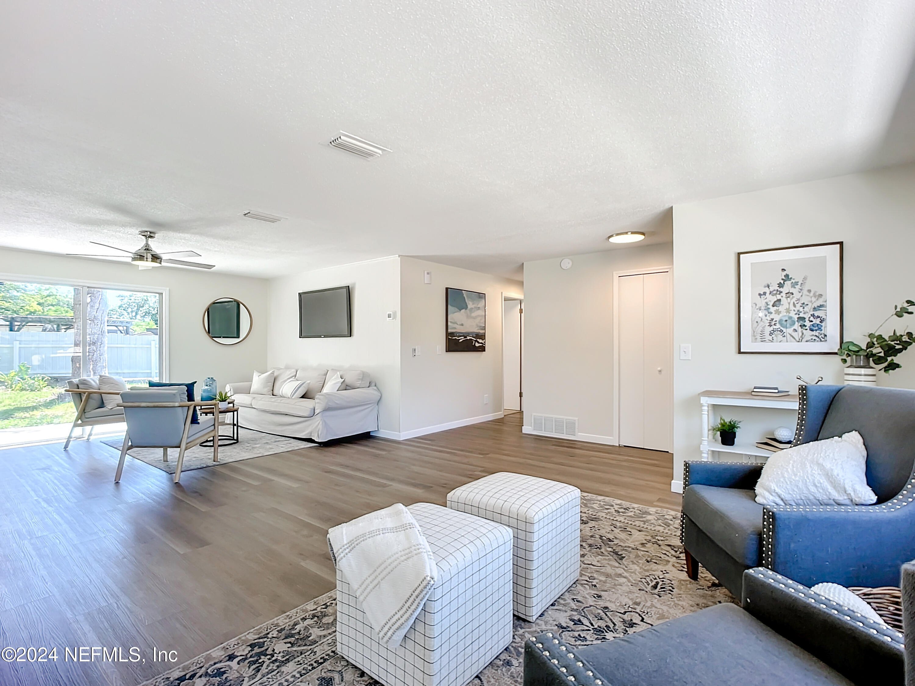 582 VALDERIA Drive