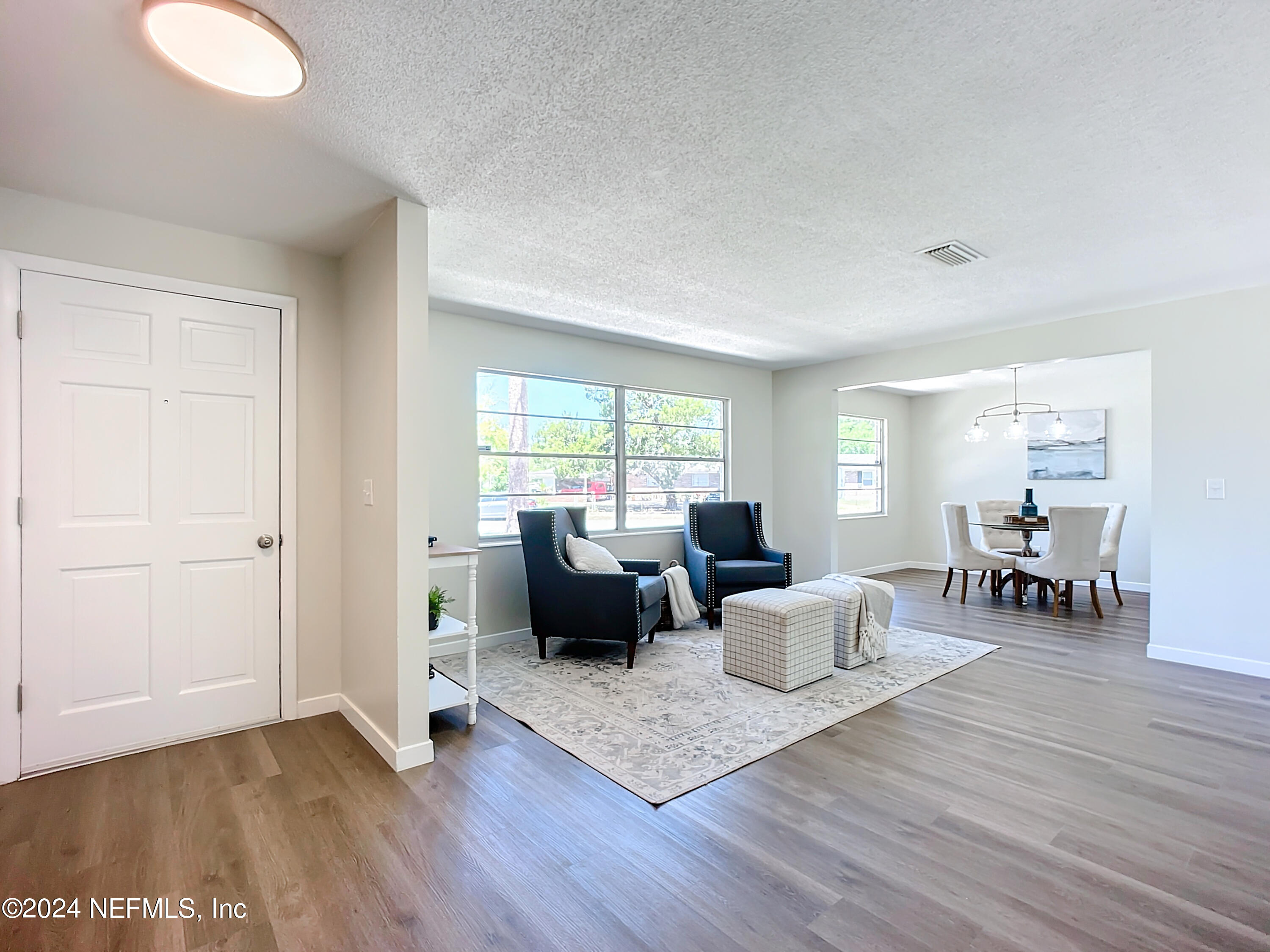 582 VALDERIA Drive