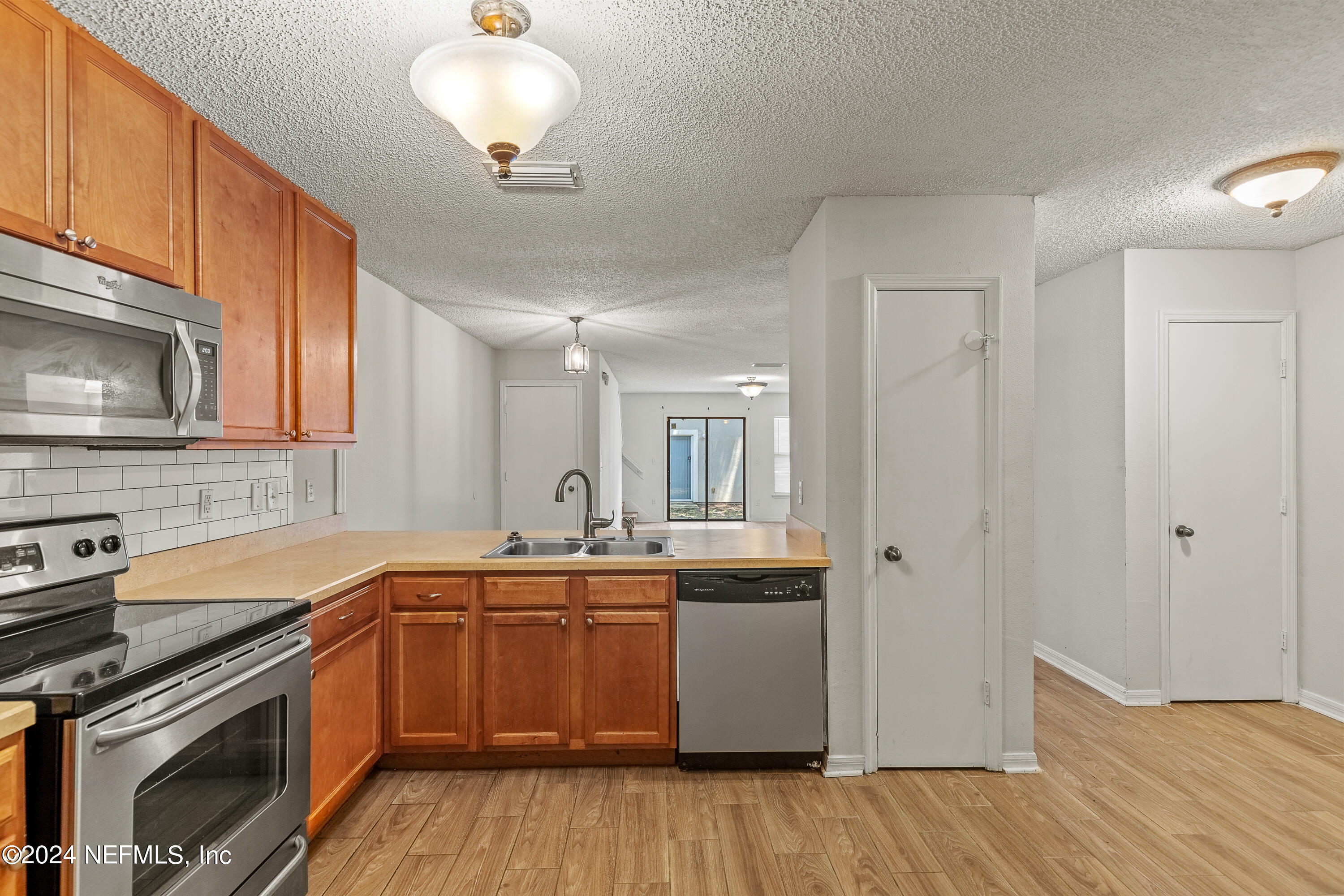 4607 CRIB Court