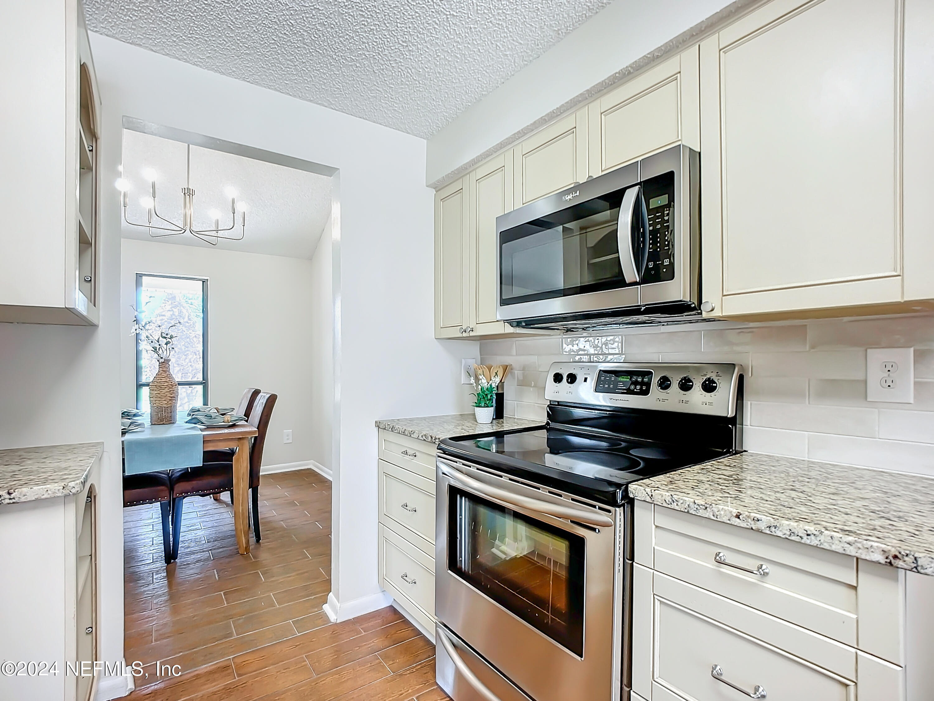 8357 CHIMNEY OAK Drive