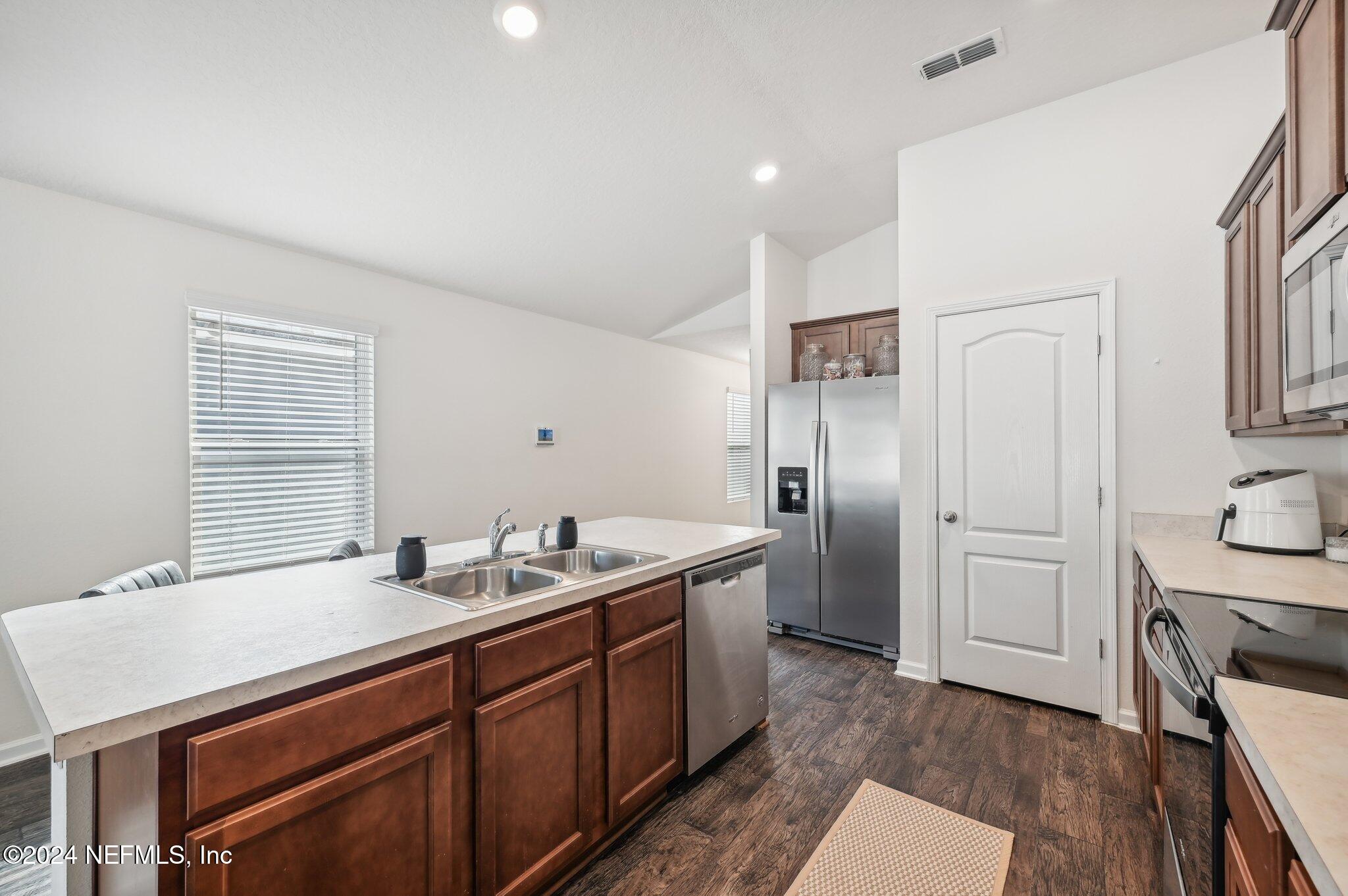 8029 CAPE FOX Drive