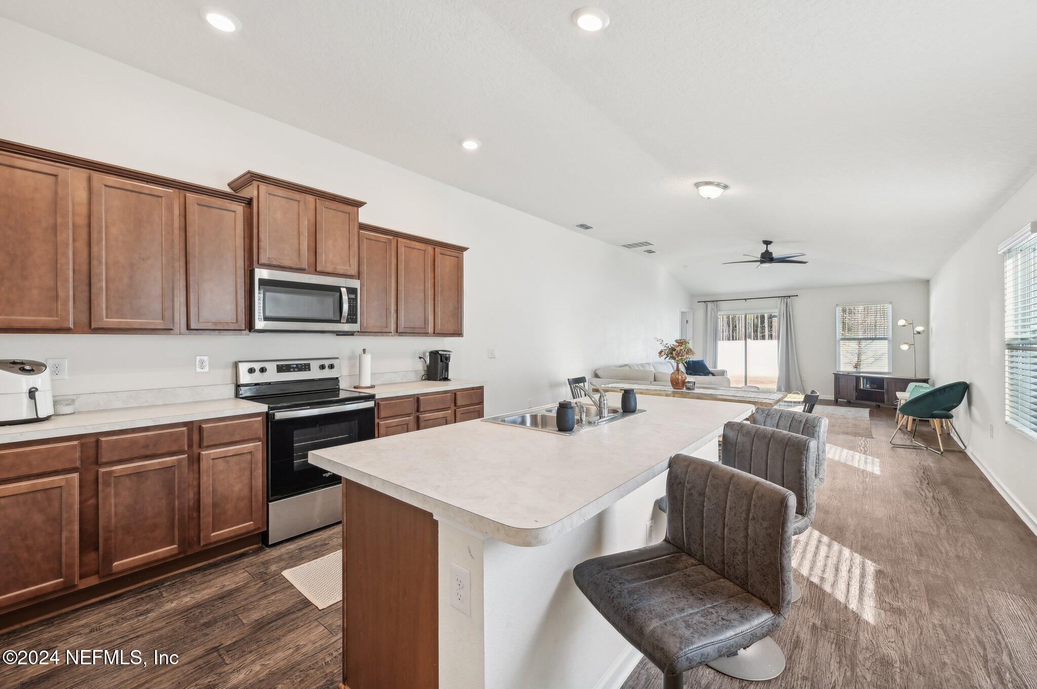 8029 CAPE FOX Drive