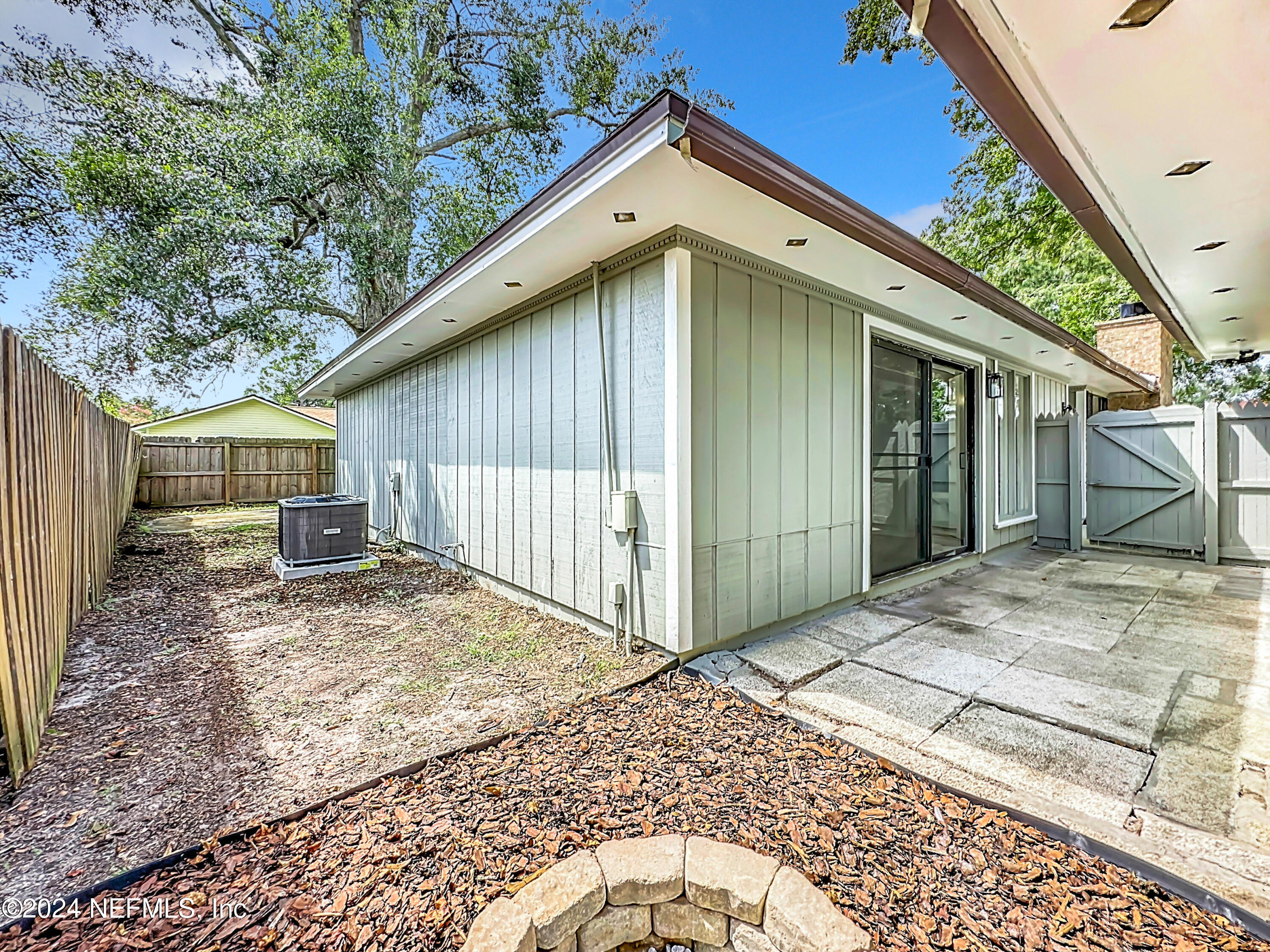 8482 BLUESTEM Court