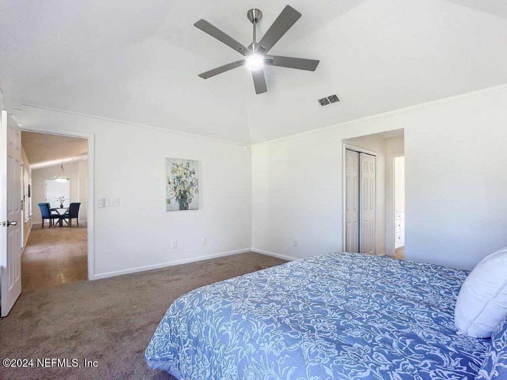 528 BAY HOLLOW Court