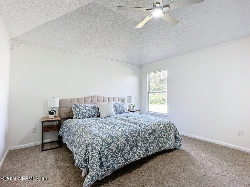 528 BAY HOLLOW Court