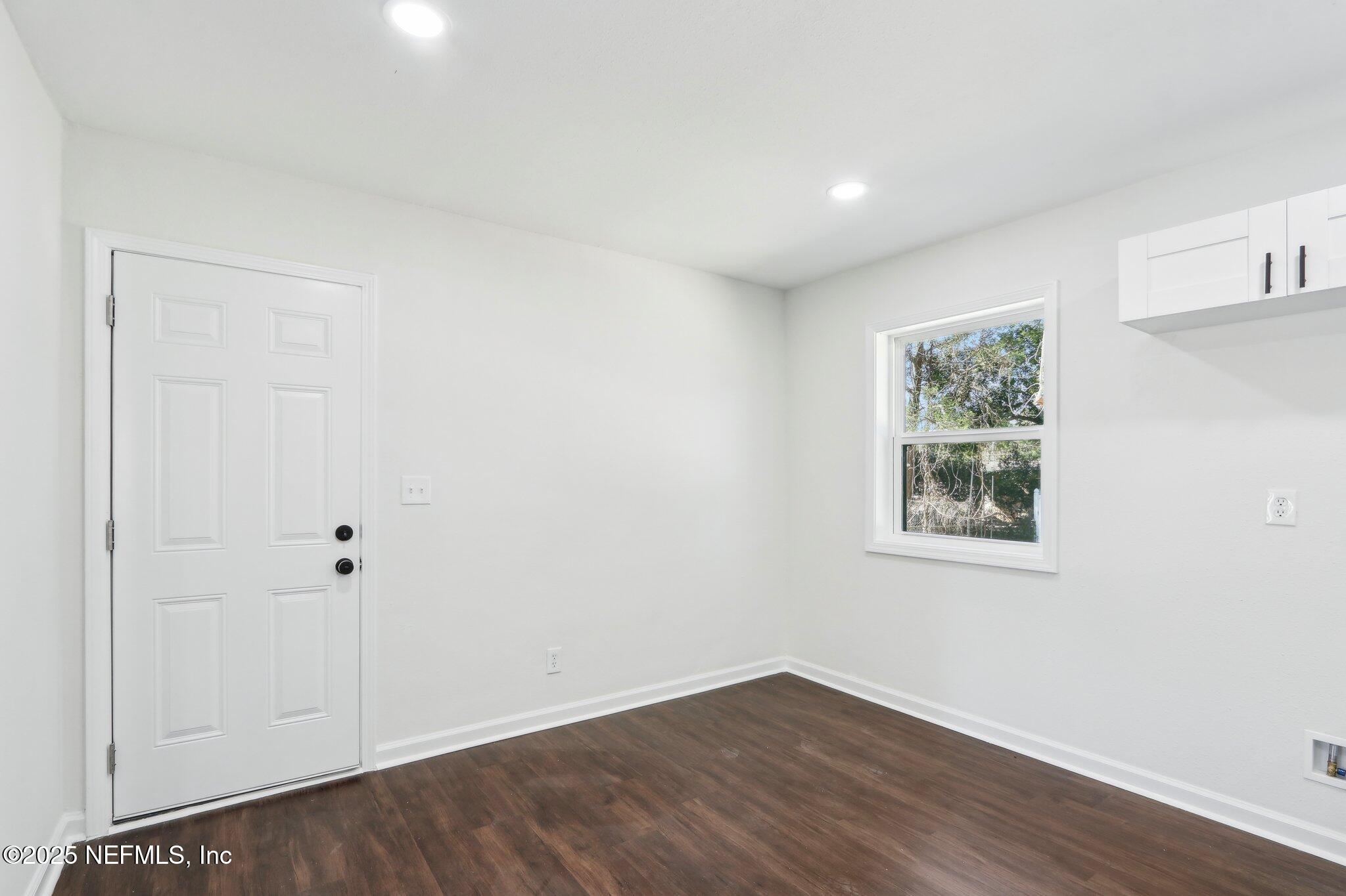2432 COTILLION Road