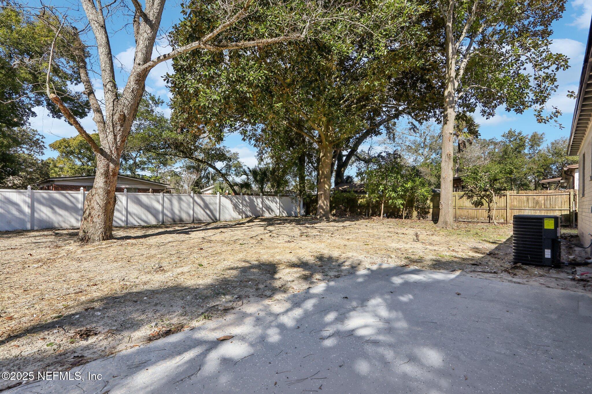 2432 COTILLION Road