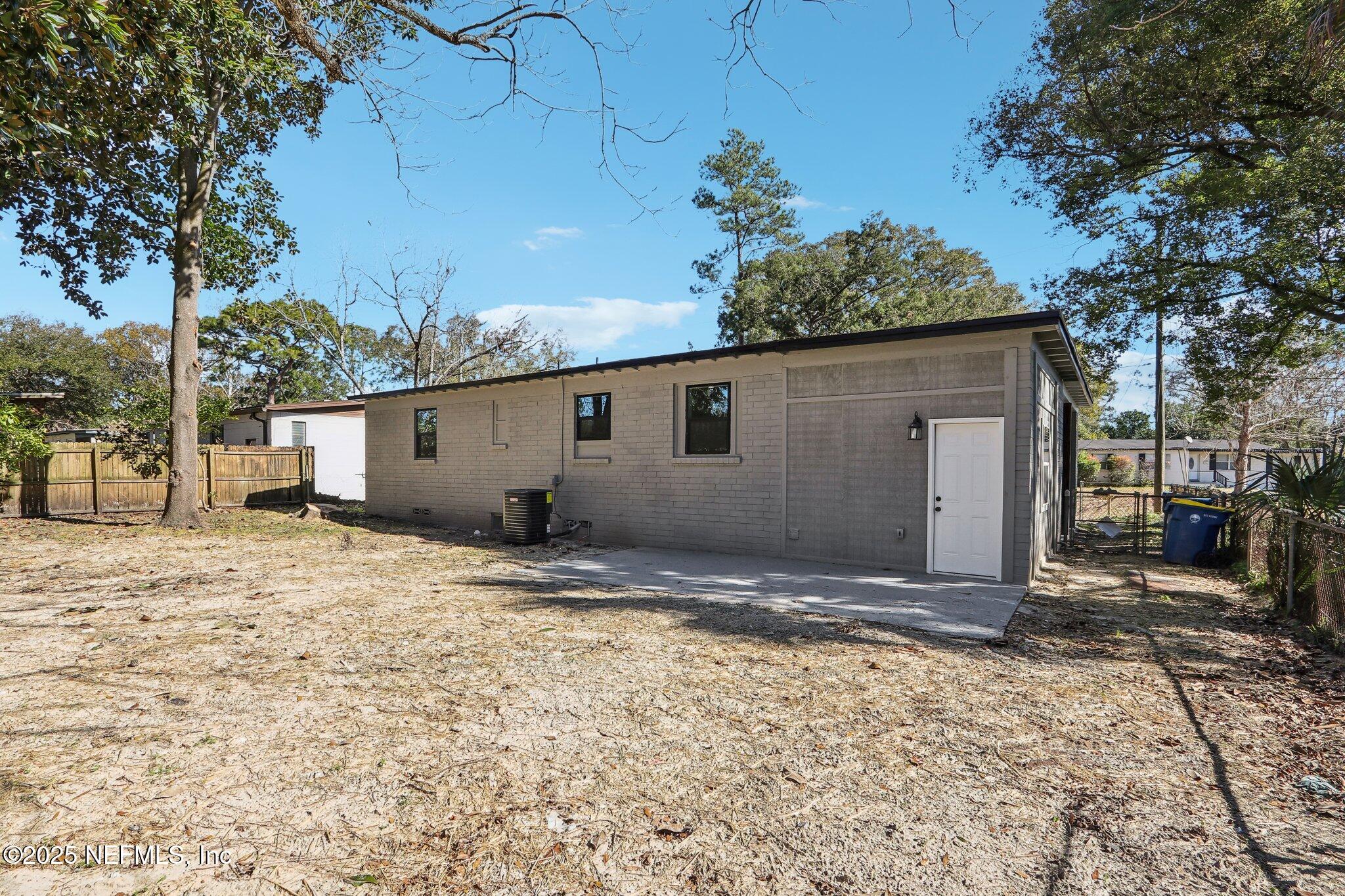 2432 COTILLION Road