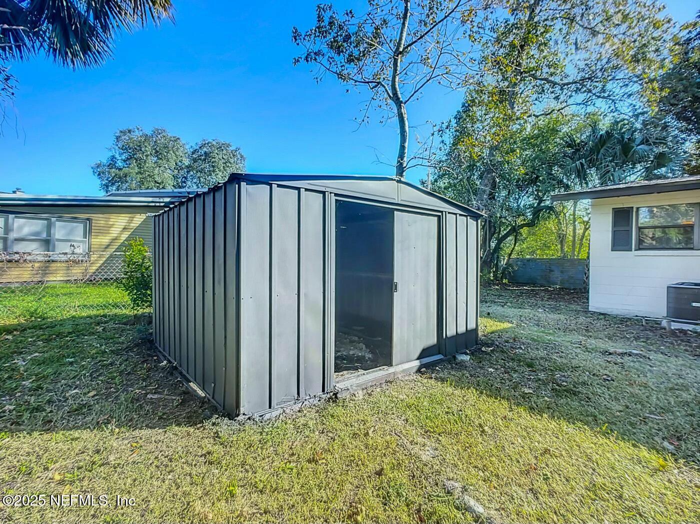 7446 SPINOLA Road