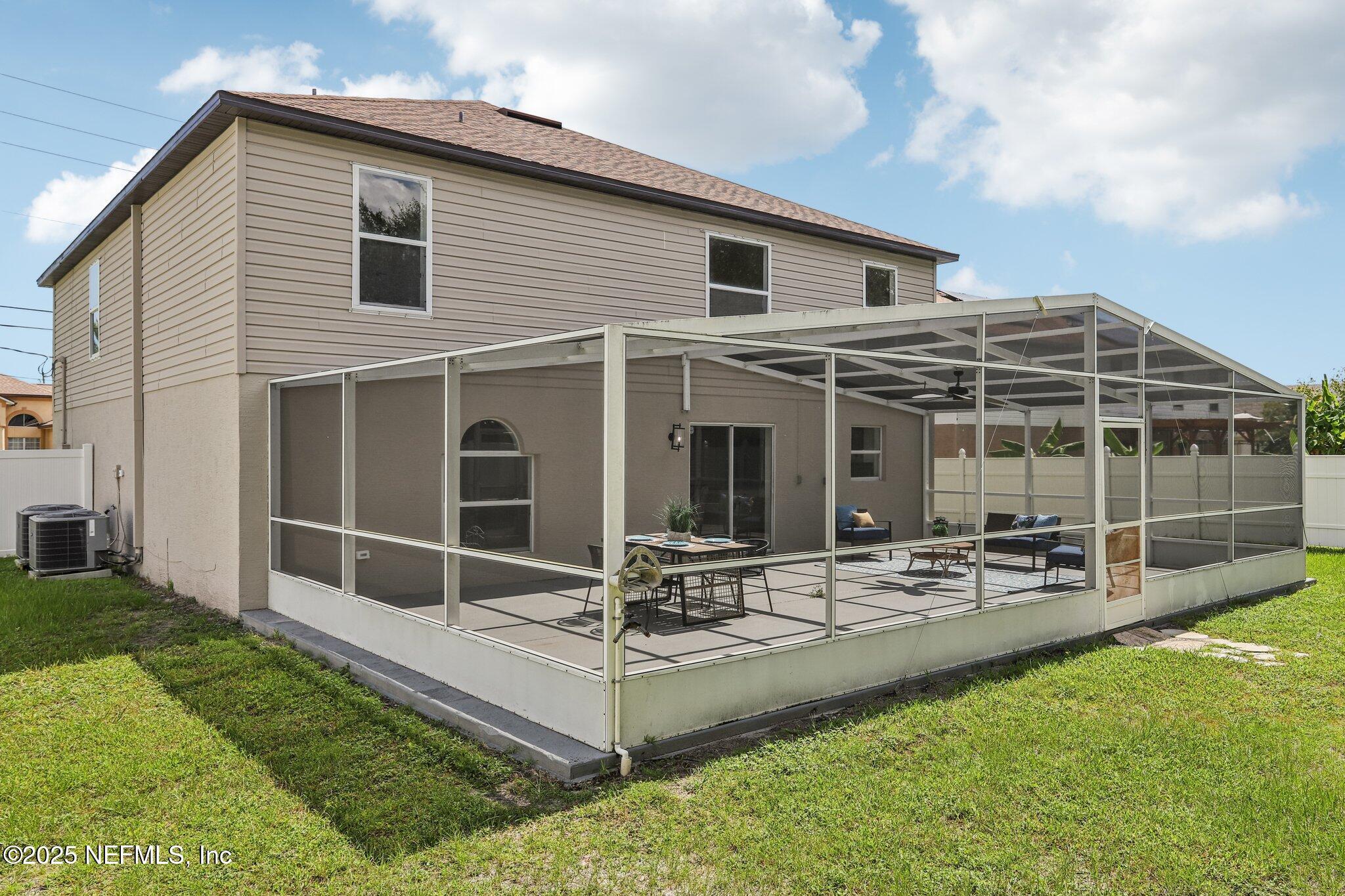55 LONDON Drive