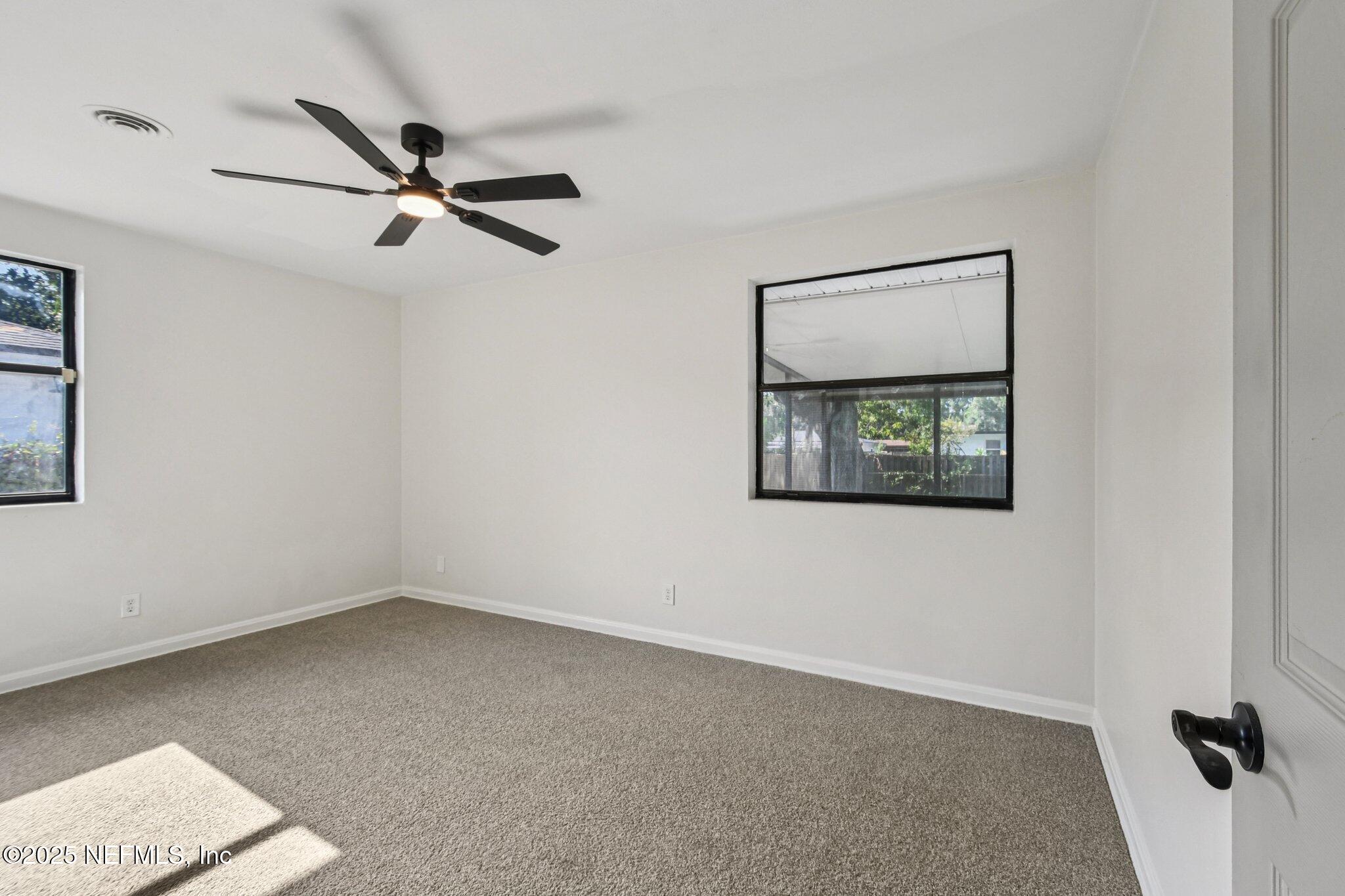 6524 SOLANDRA Drive