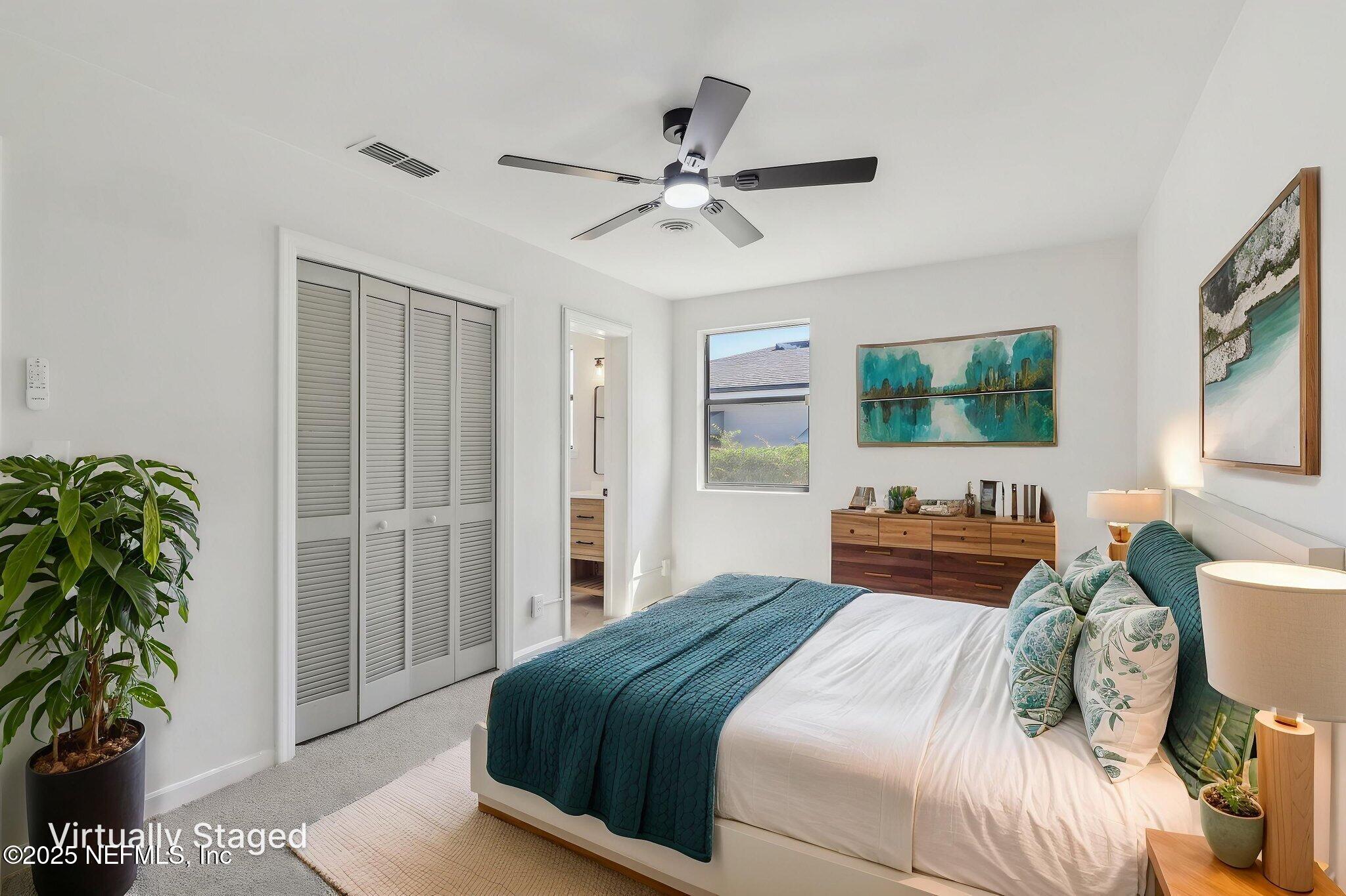 6524 SOLANDRA Drive