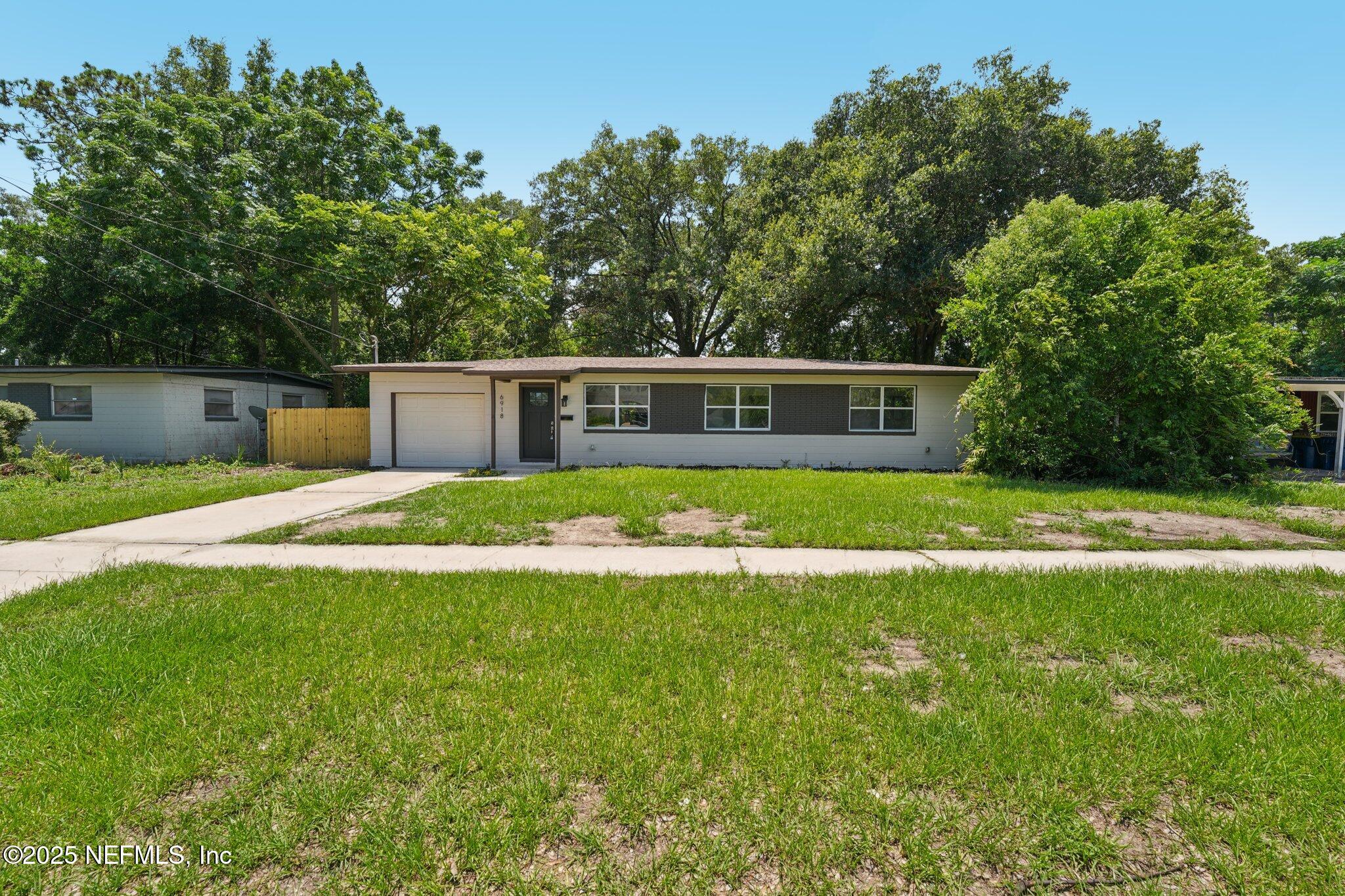6918 GREENHOLLY Drive
