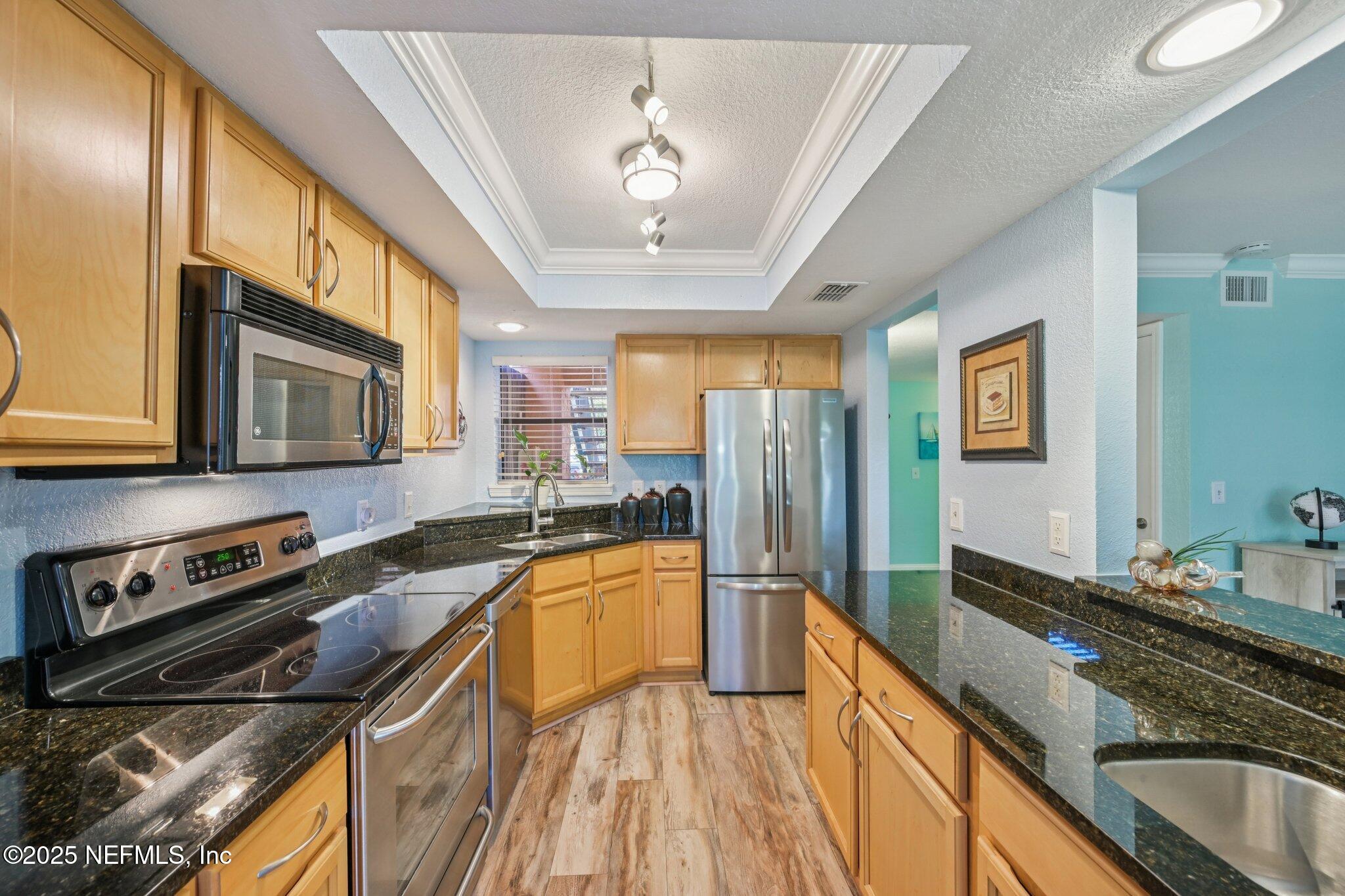 930 SEASHELL Lane