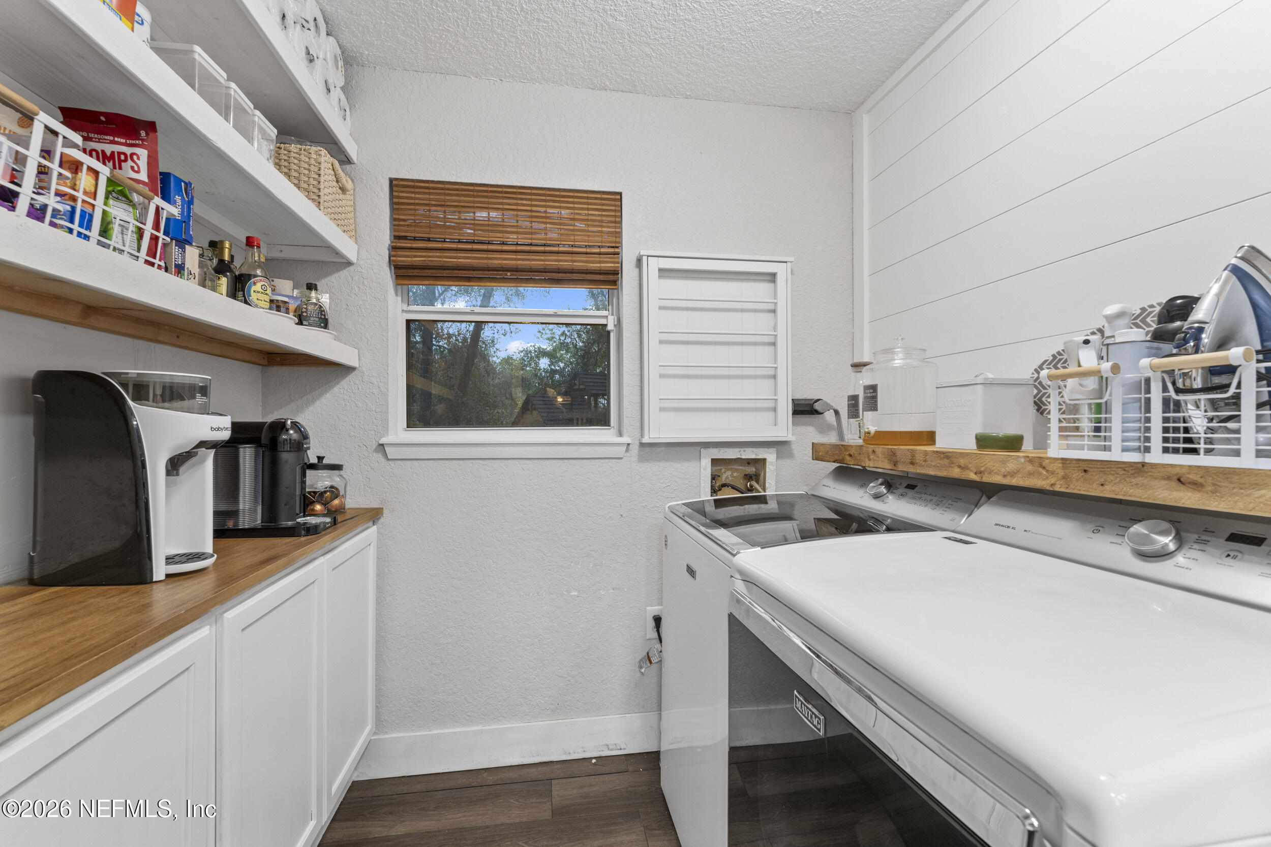 553 ARTHUR MOORE Drive