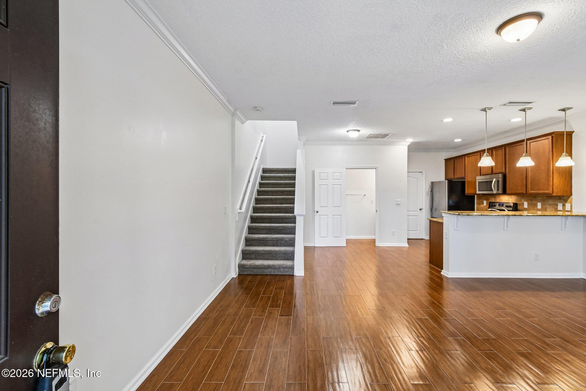 2754 HOLLYBROOK Lane