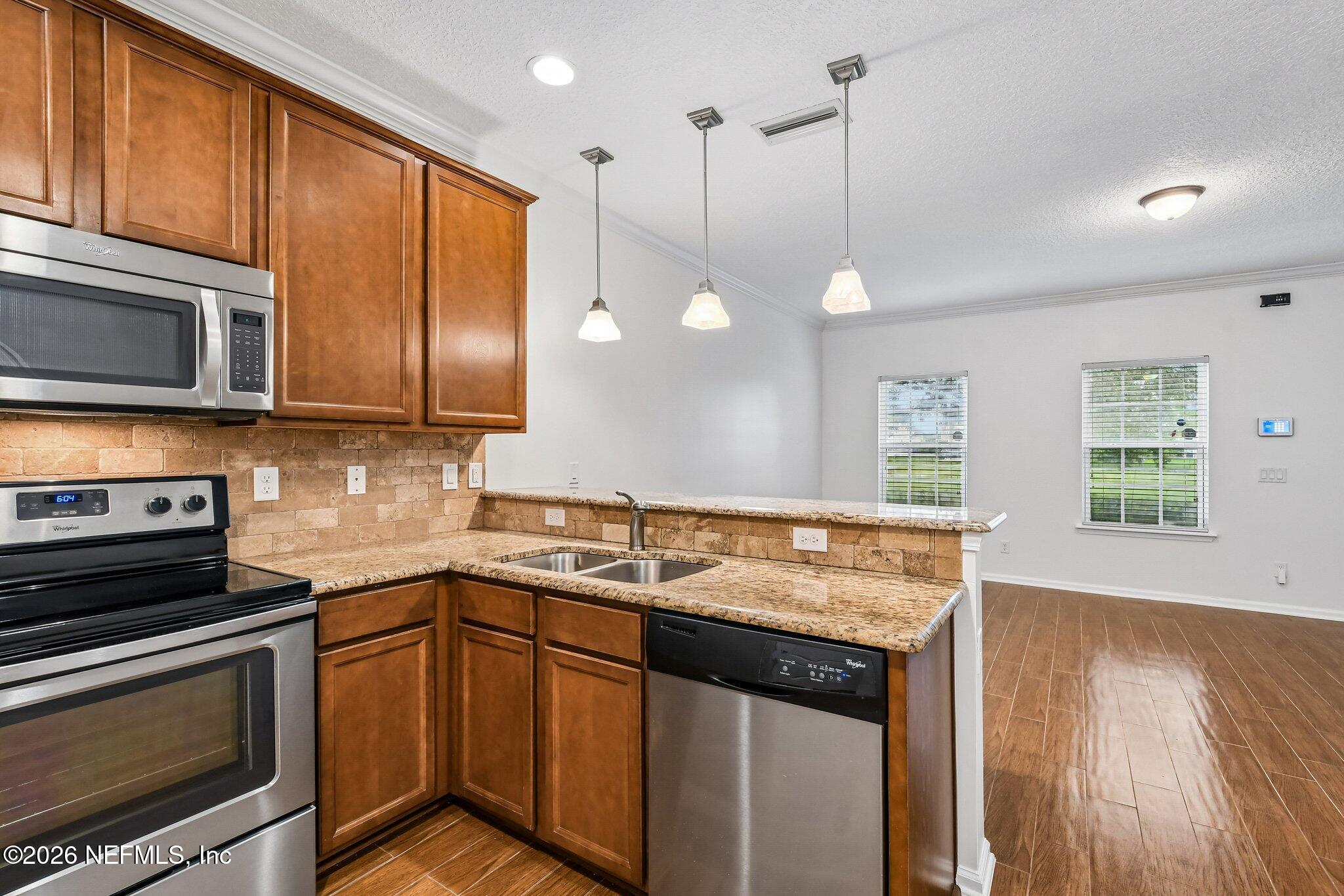 2754 HOLLYBROOK Lane