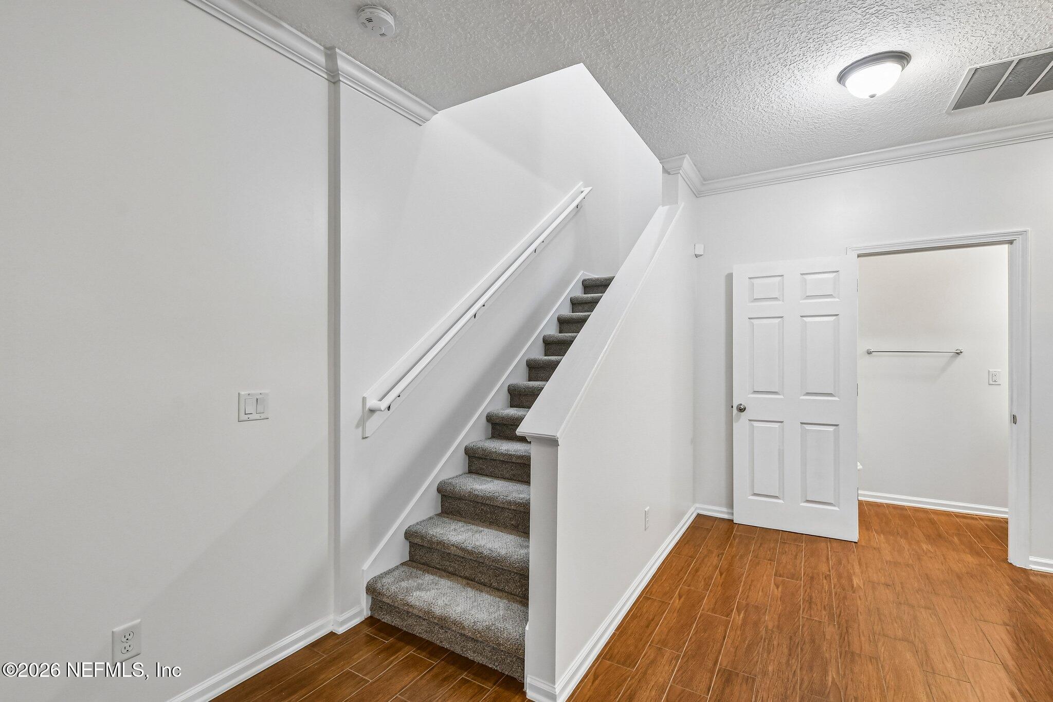 2754 HOLLYBROOK Lane