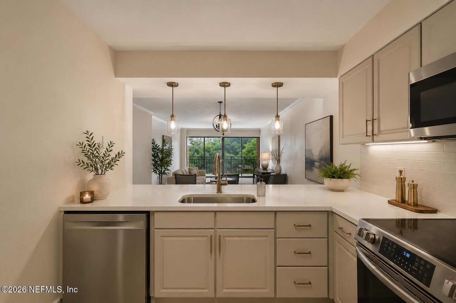 6000 SAN JOSE Boulevard 4-C
