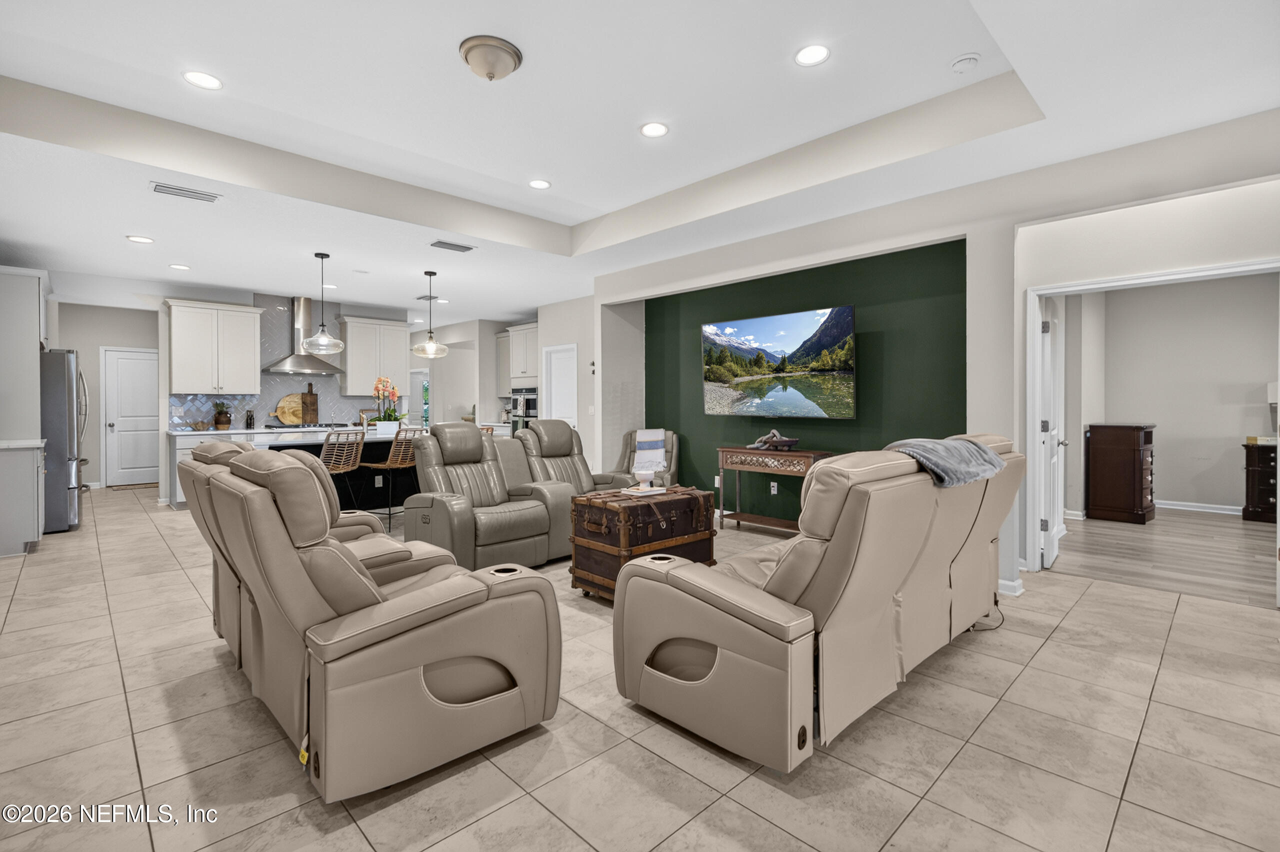 281 MARQUESA Circle
