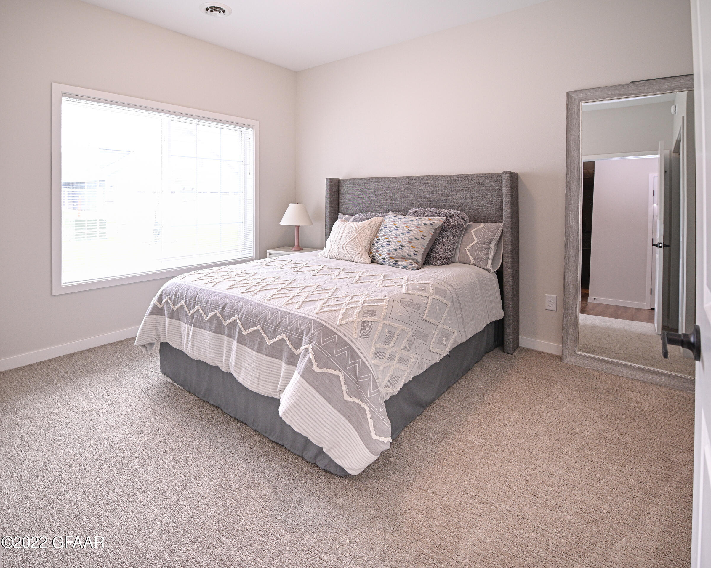 4425 EDGEWOOD Lane