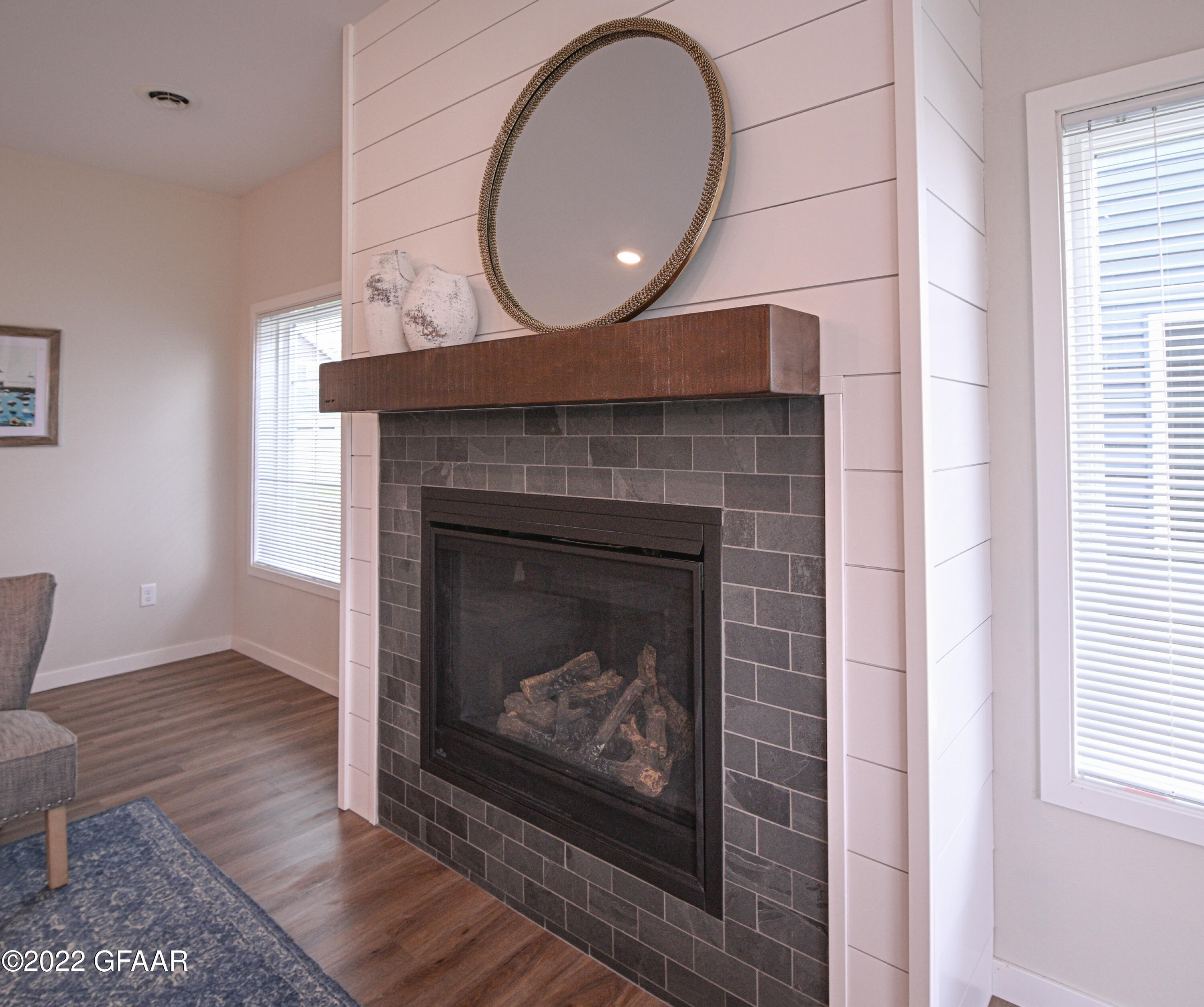 4425 EDGEWOOD Lane