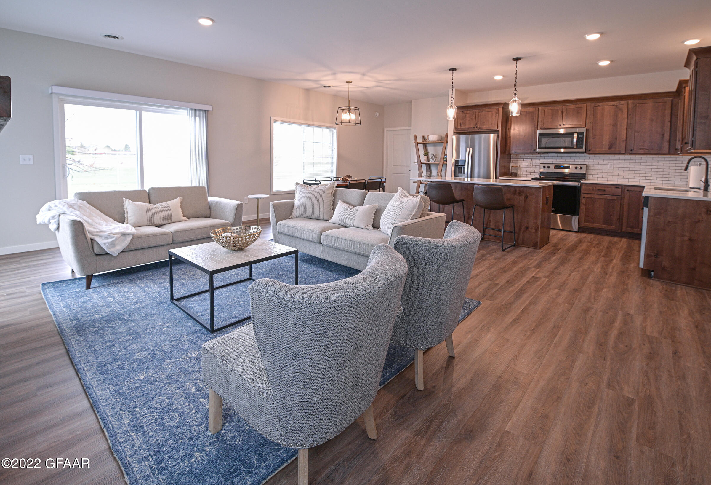 4425 EDGEWOOD Lane