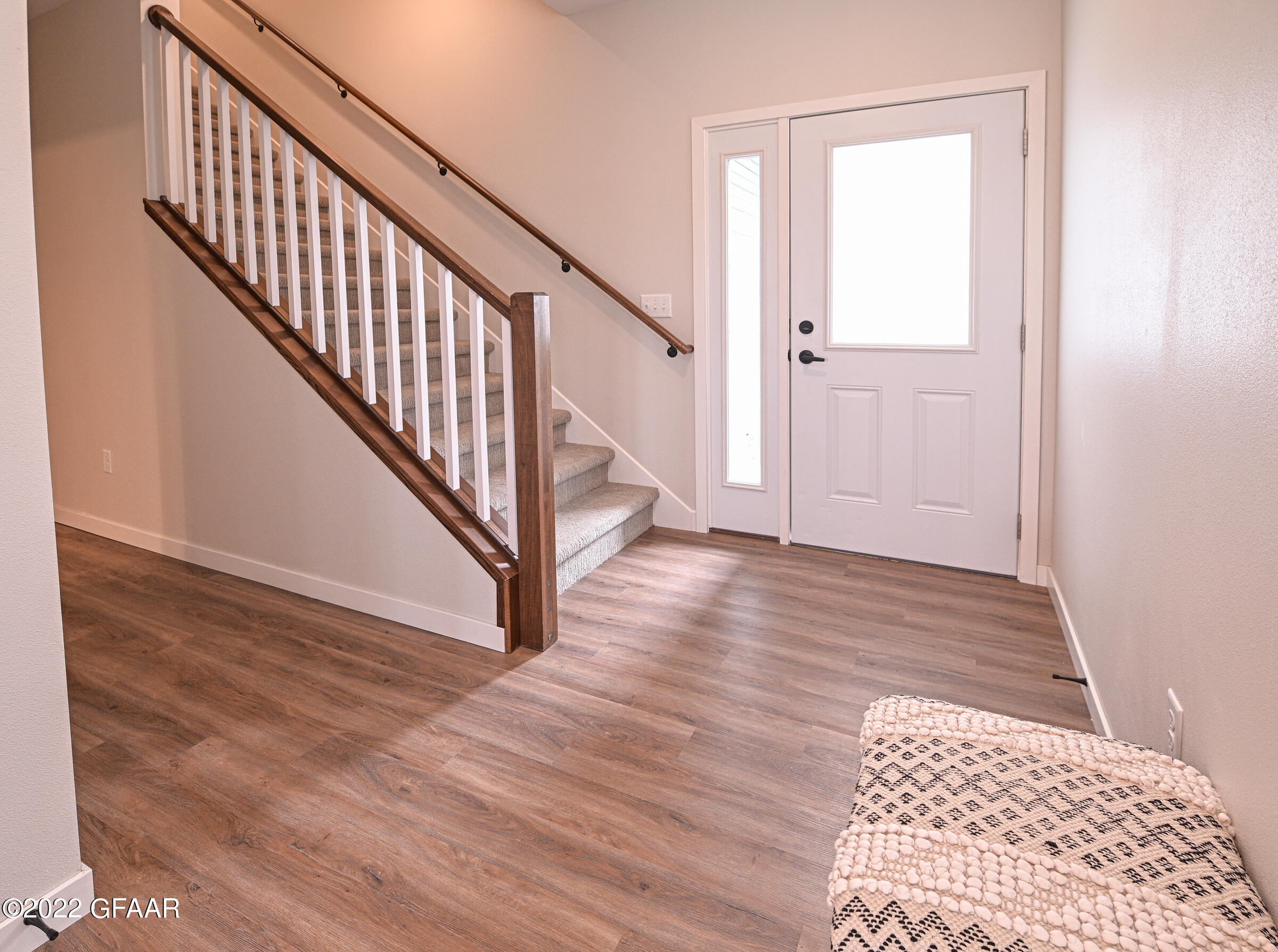 4425 EDGEWOOD Lane