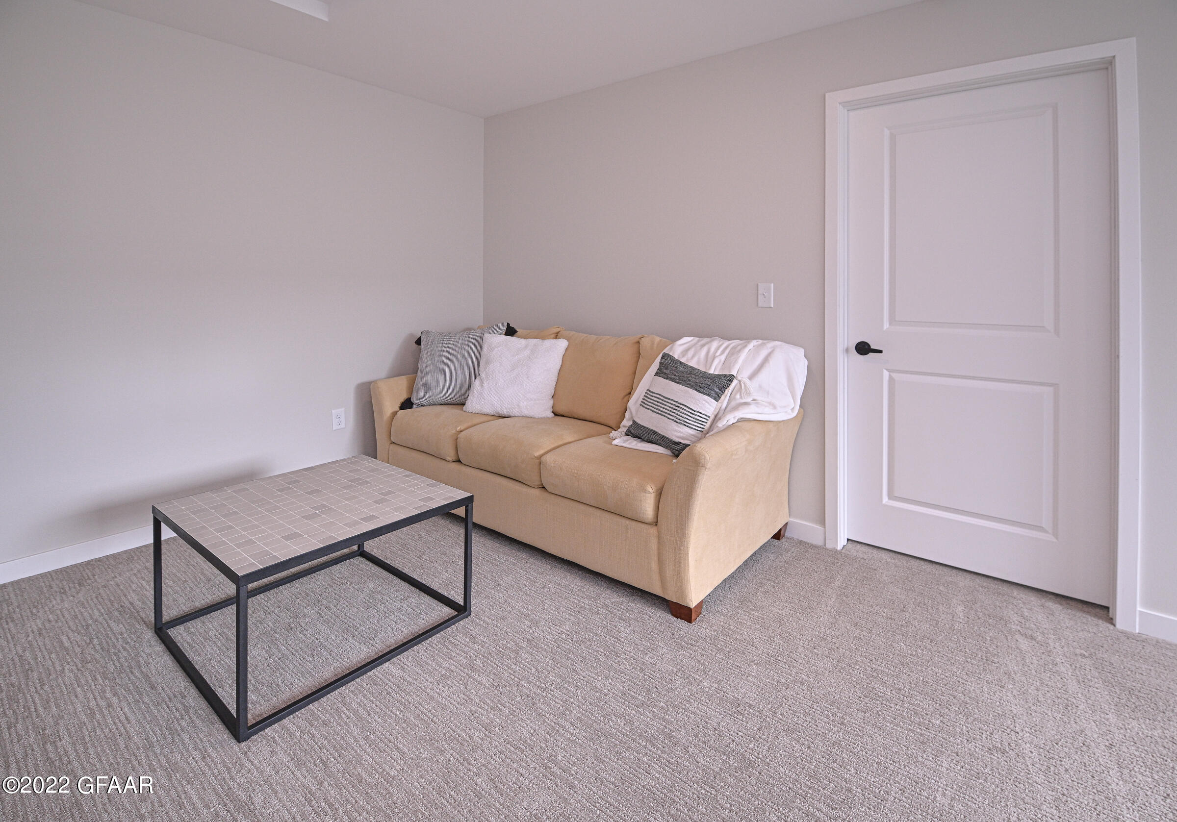 4425 EDGEWOOD Lane