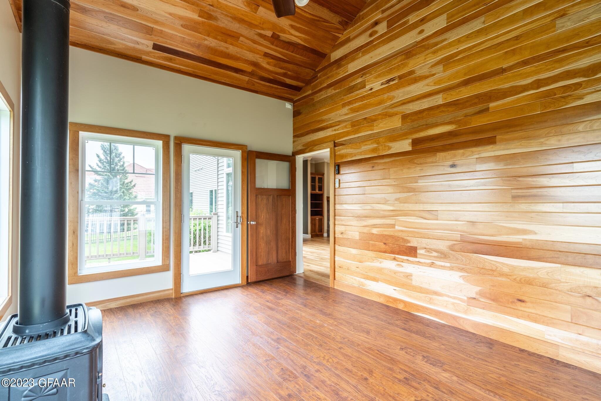 401 DESIREE Drive