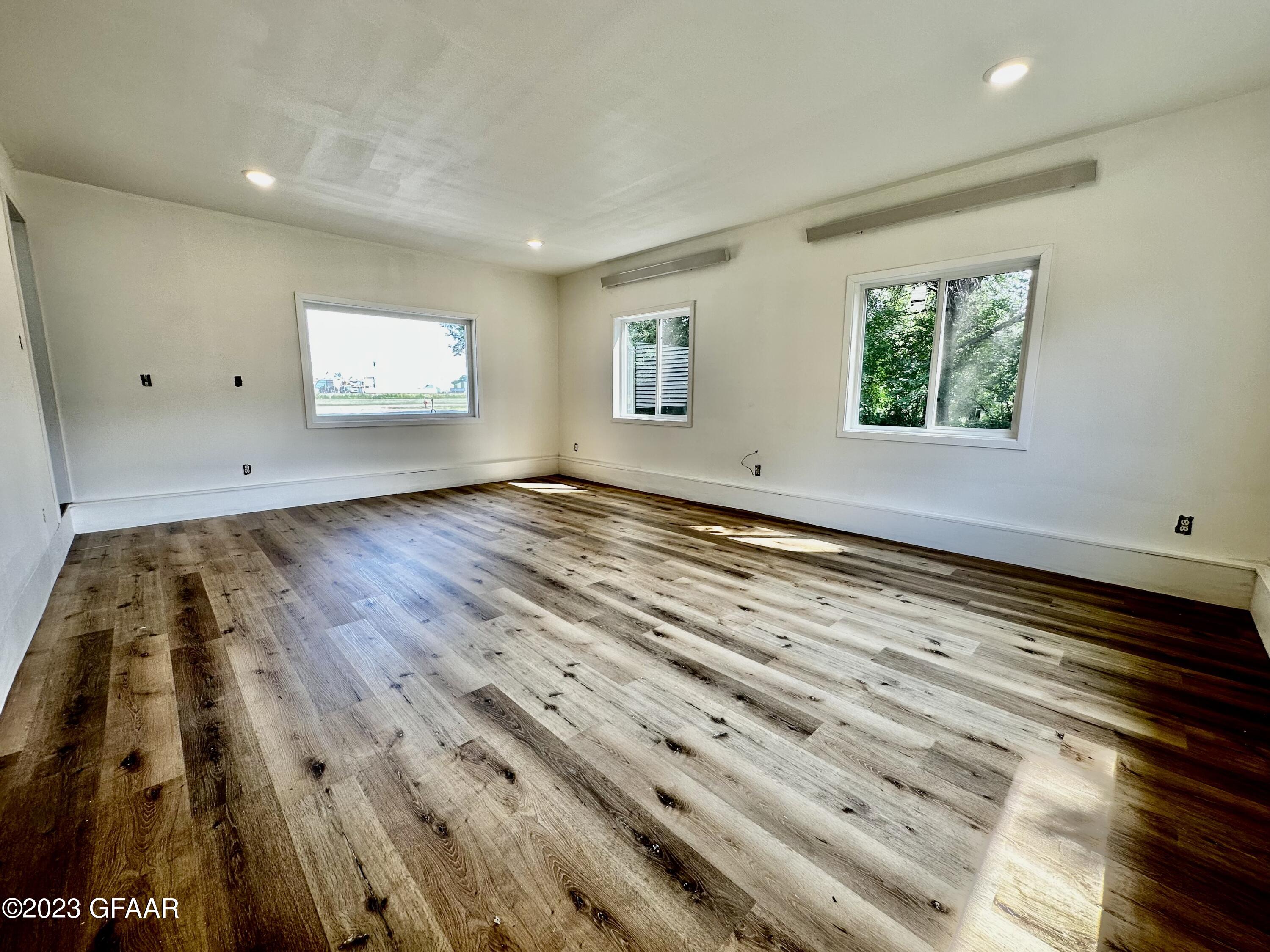 508 GREAT NORTHERN Road