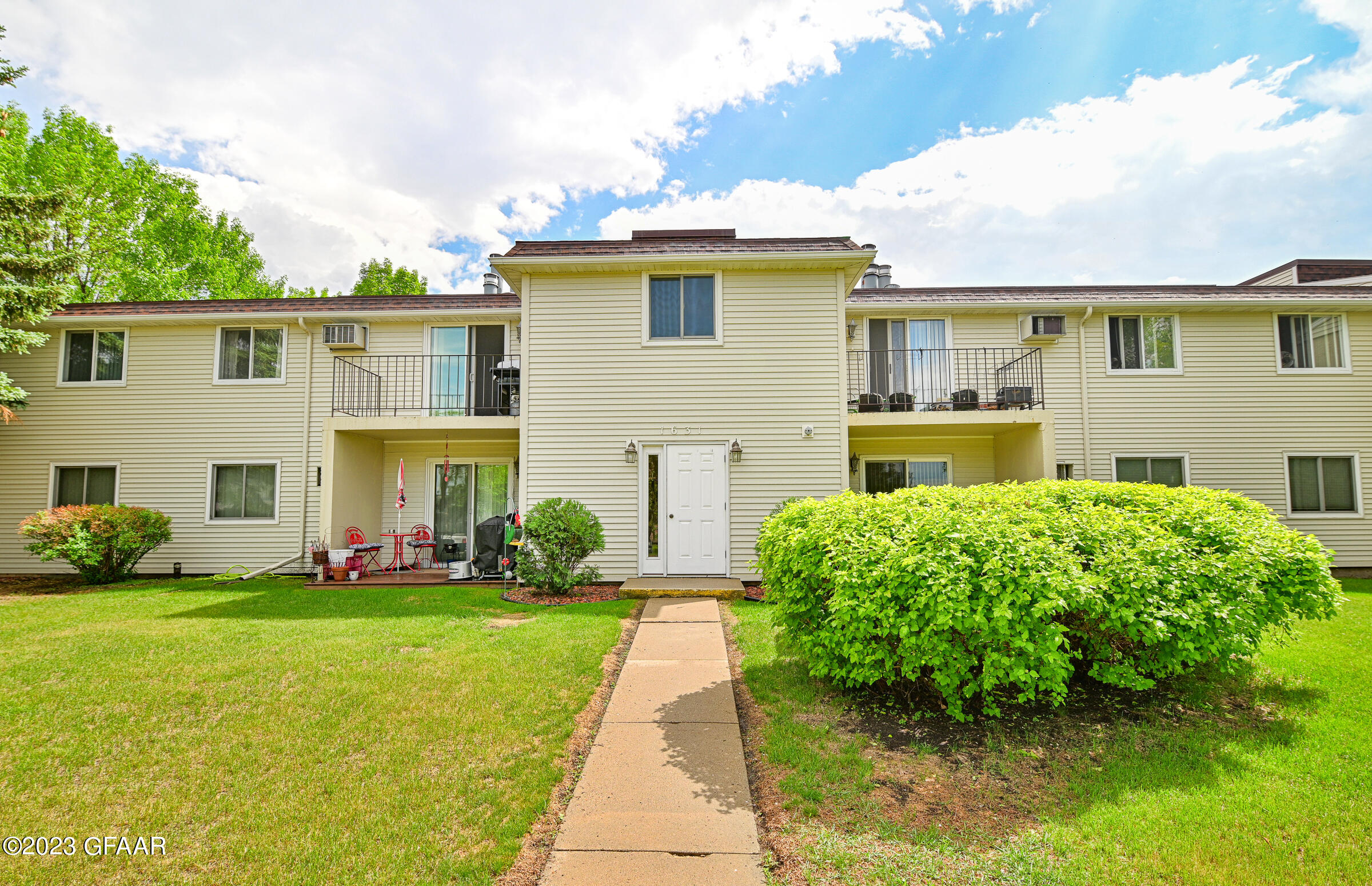 1631 28TH Avenue S, #3