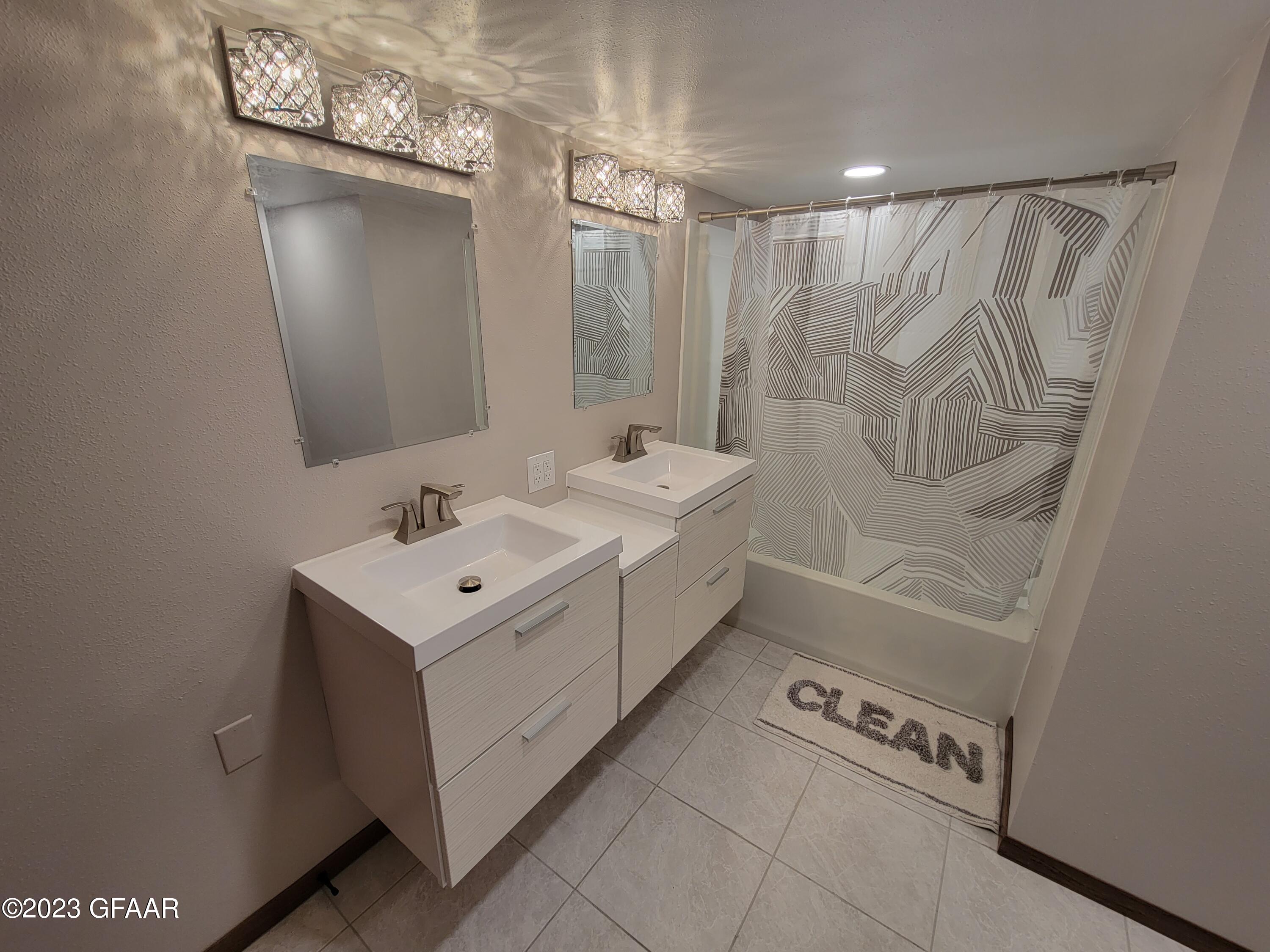 3302 CHERRY LYNN Drive