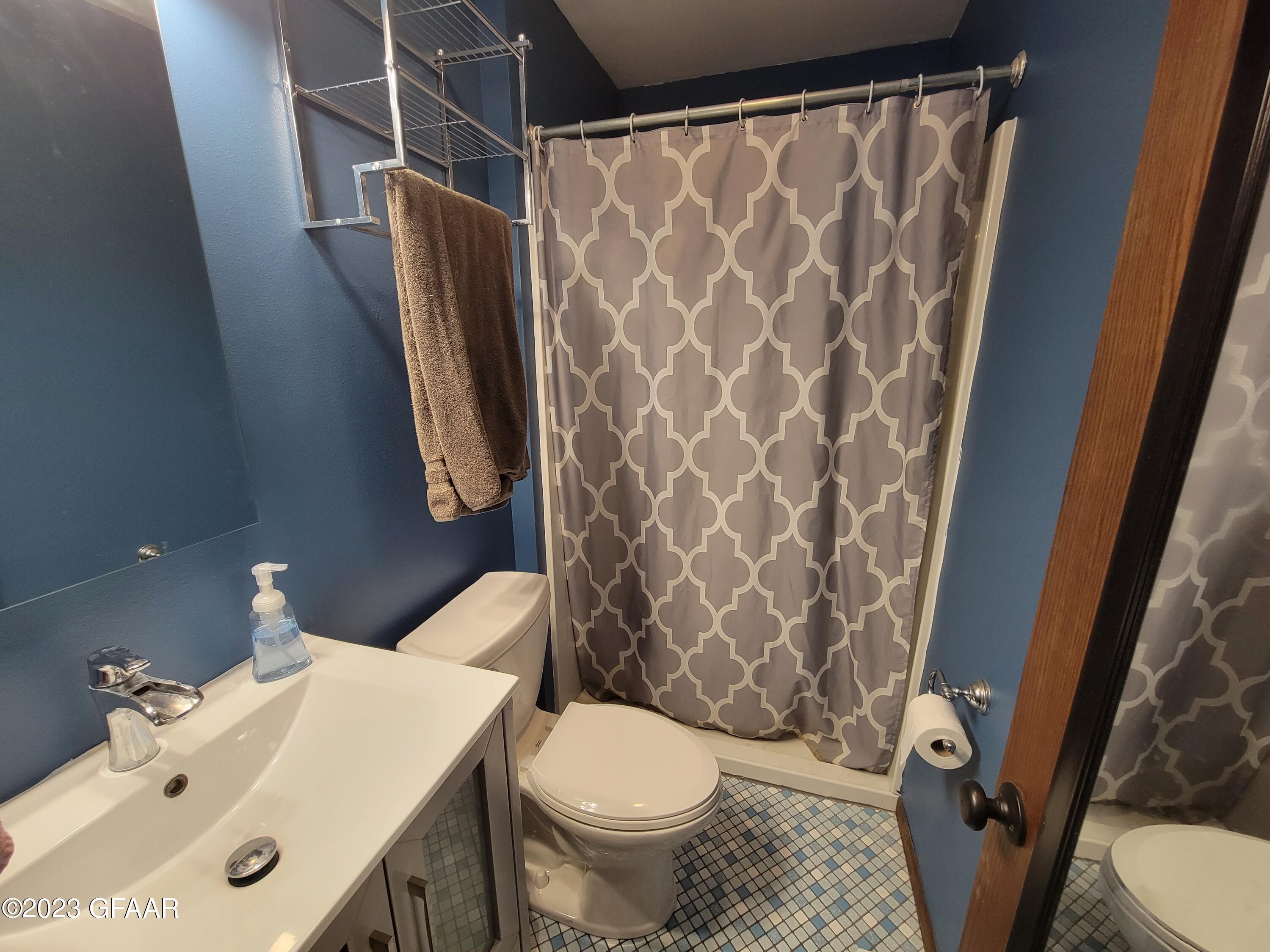 3302 CHERRY LYNN Drive