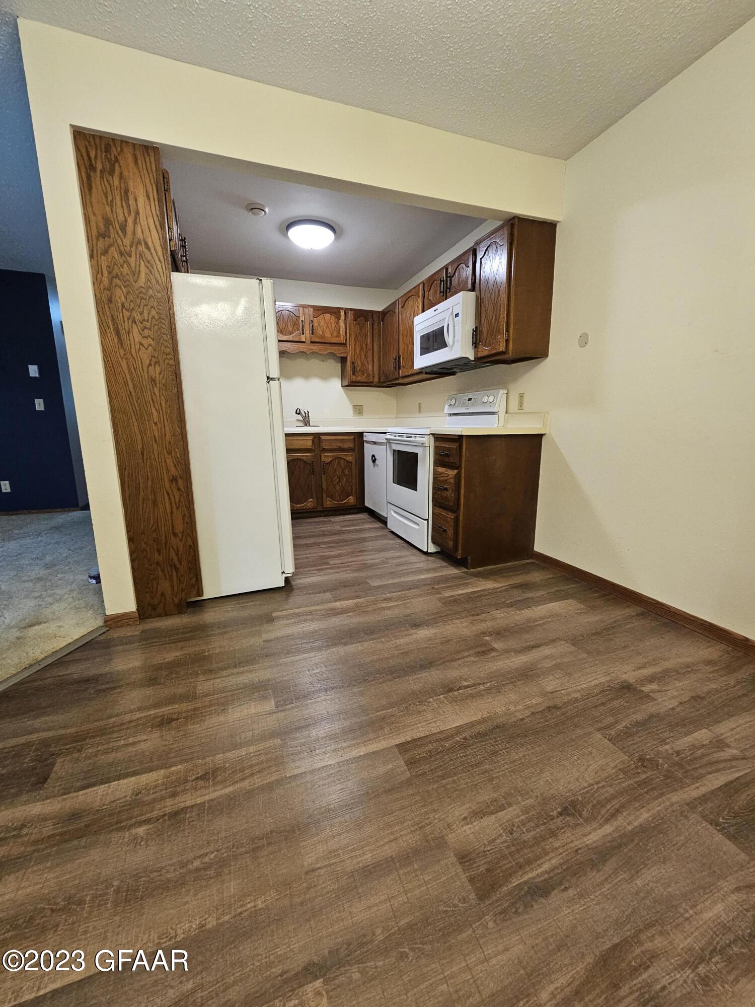 2501 26TH Avenue S, #27