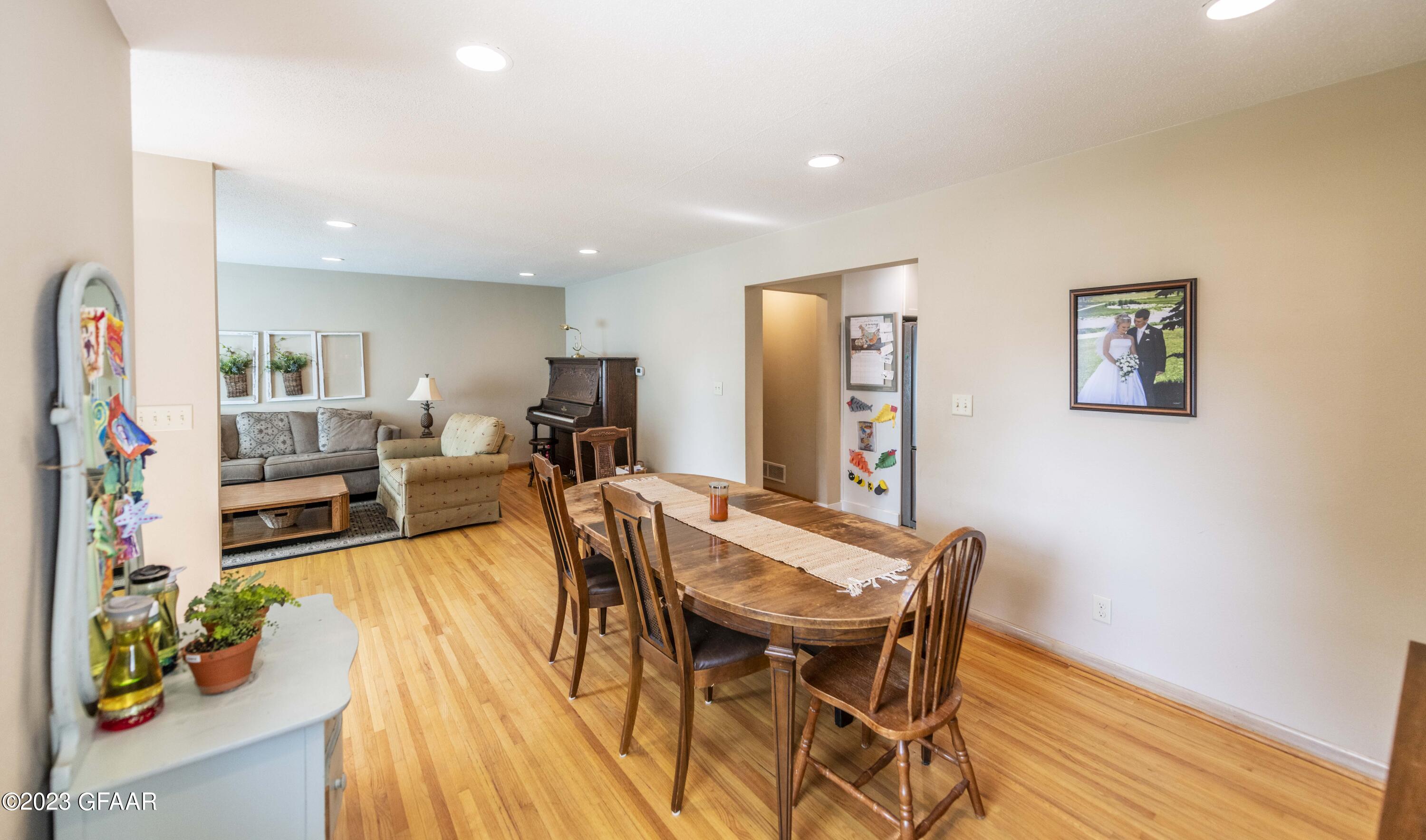 512 PARK Drive