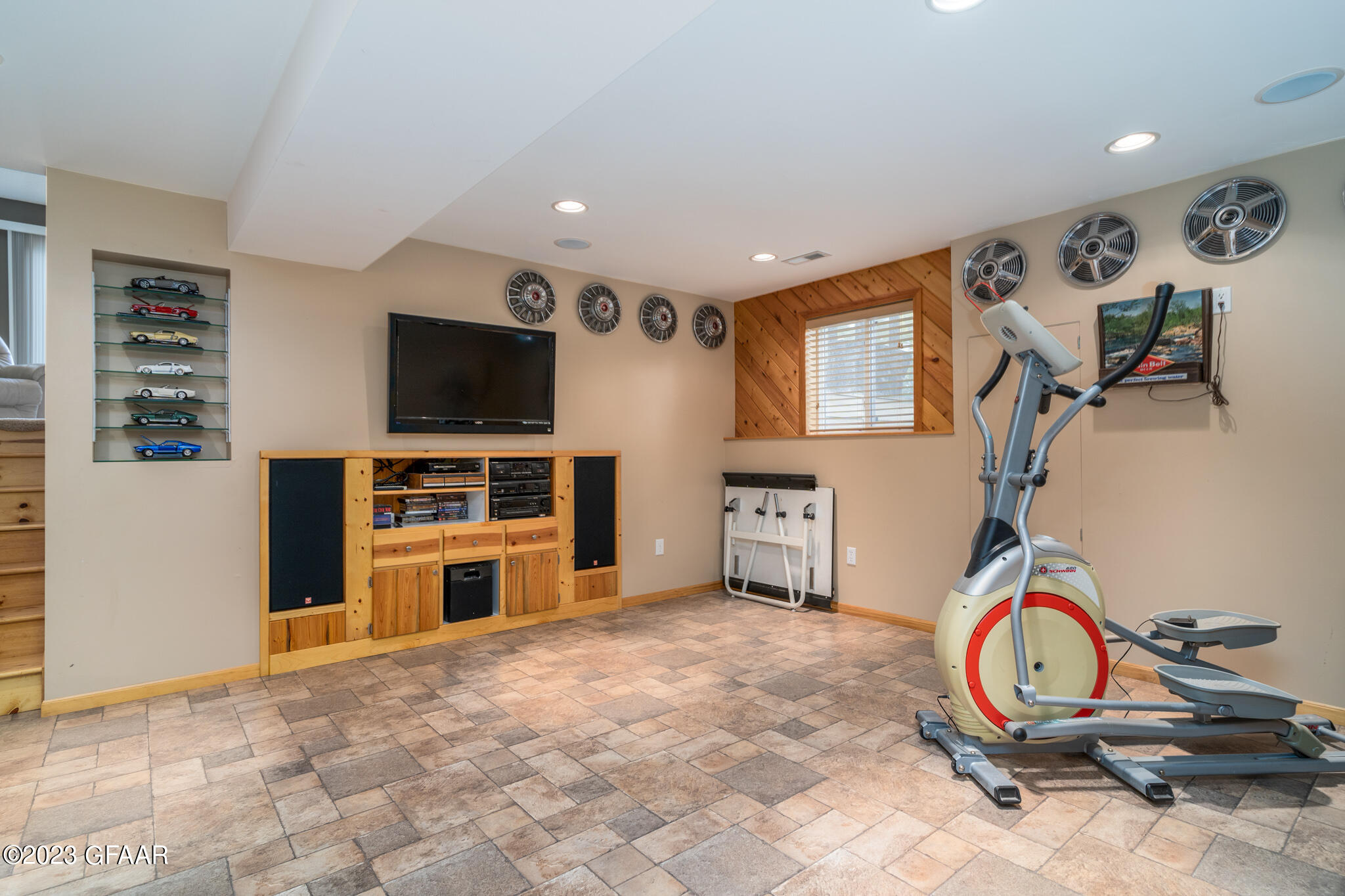 13514 ELMER HANSON Drive SE