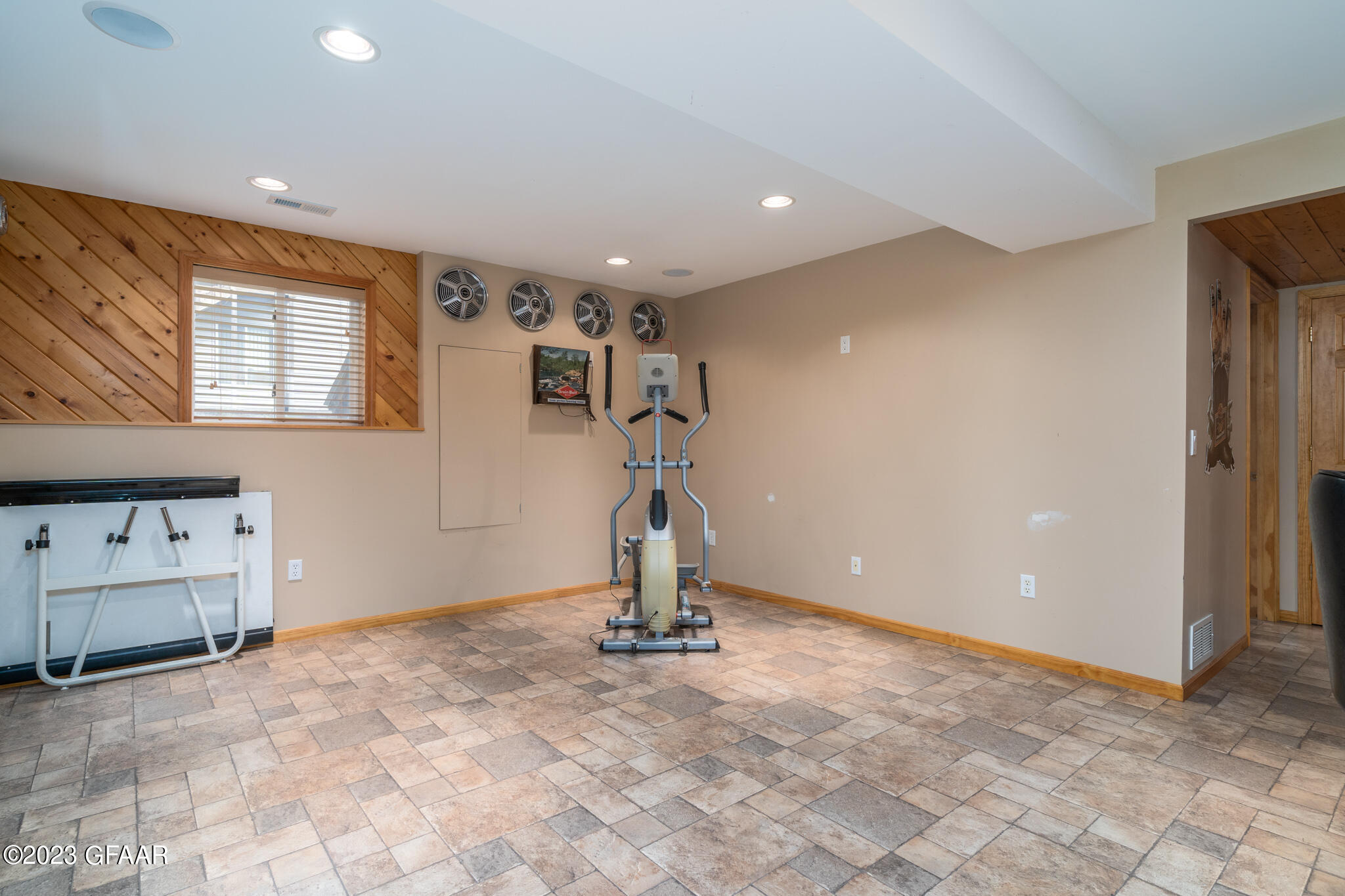 13514 ELMER HANSON Drive SE