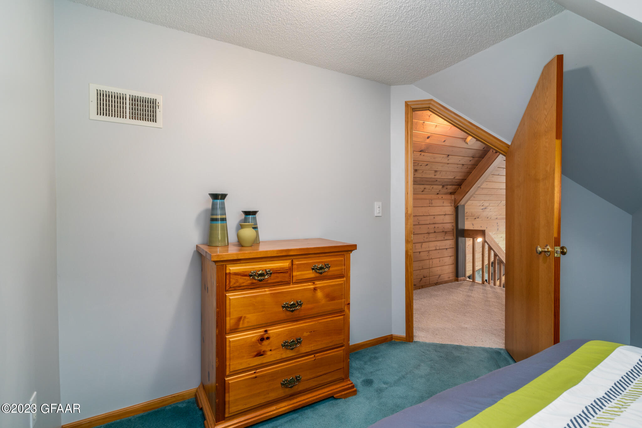 13514 ELMER HANSON Drive SE