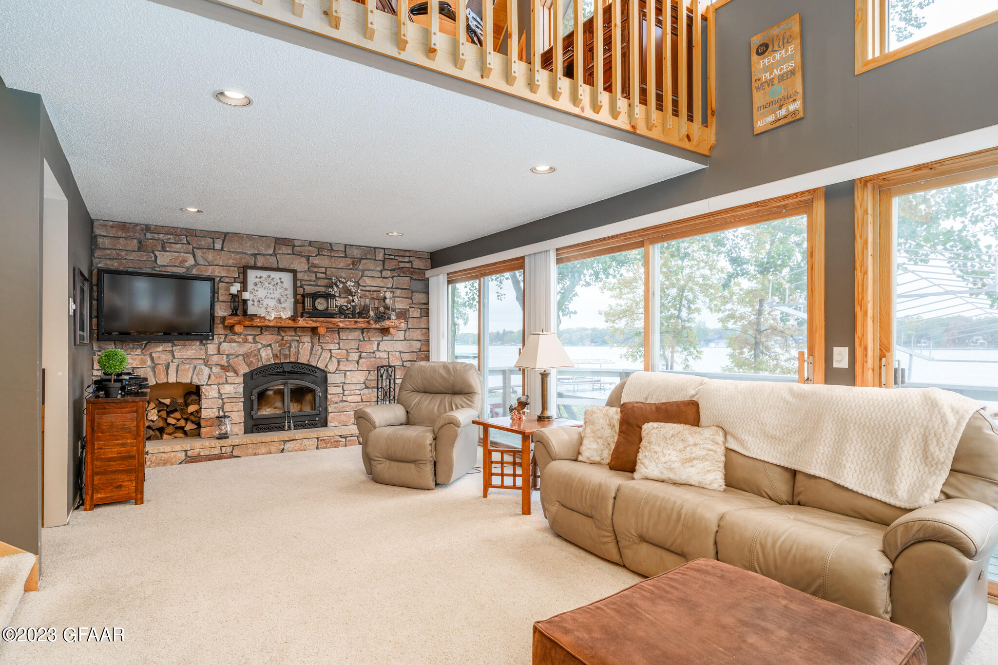13514 ELMER HANSON Drive SE