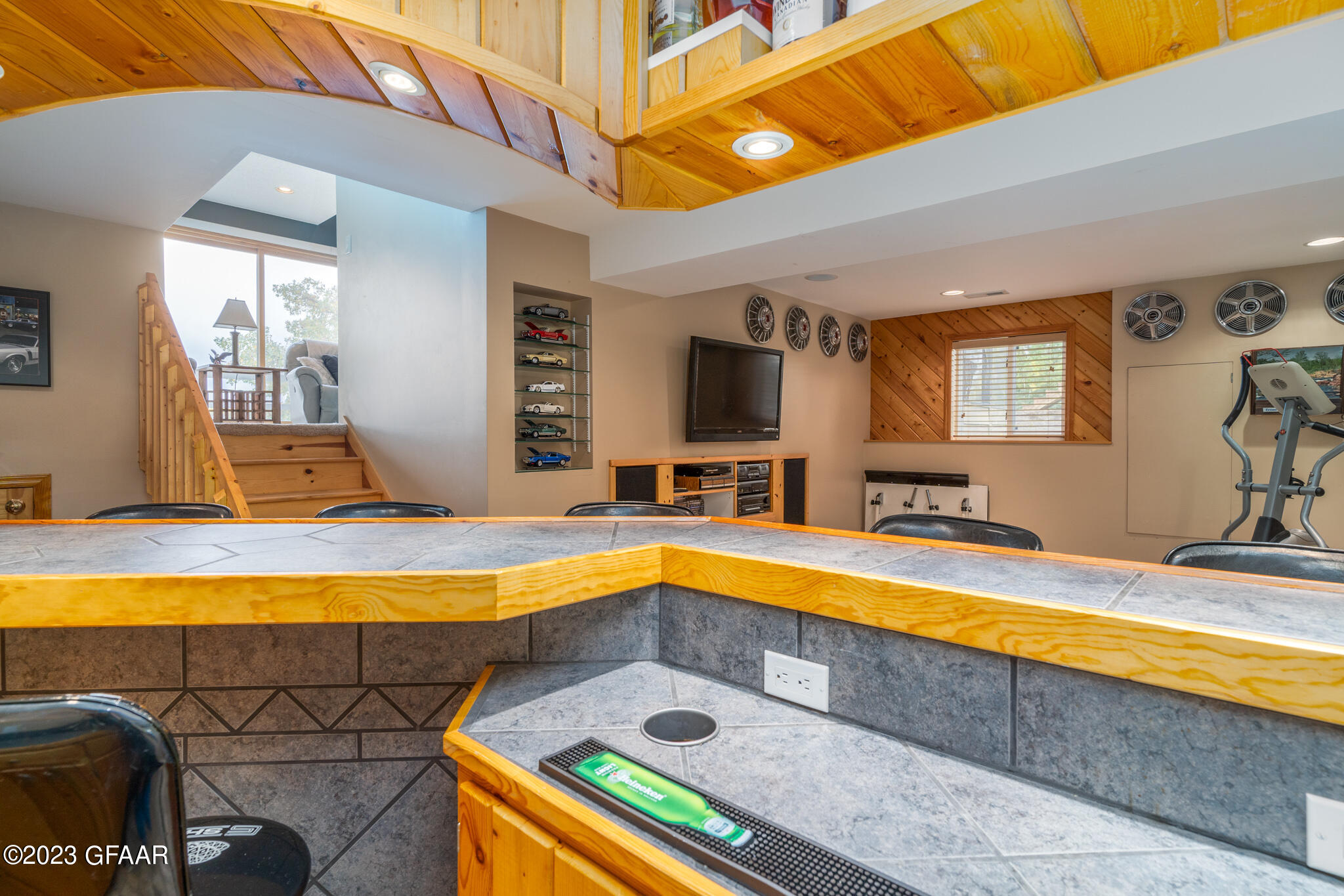 13514 ELMER HANSON Drive SE