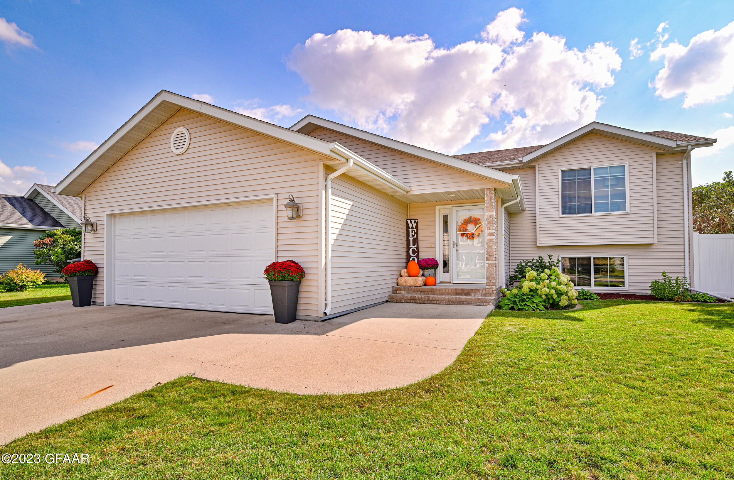4932 CURRAN Court
