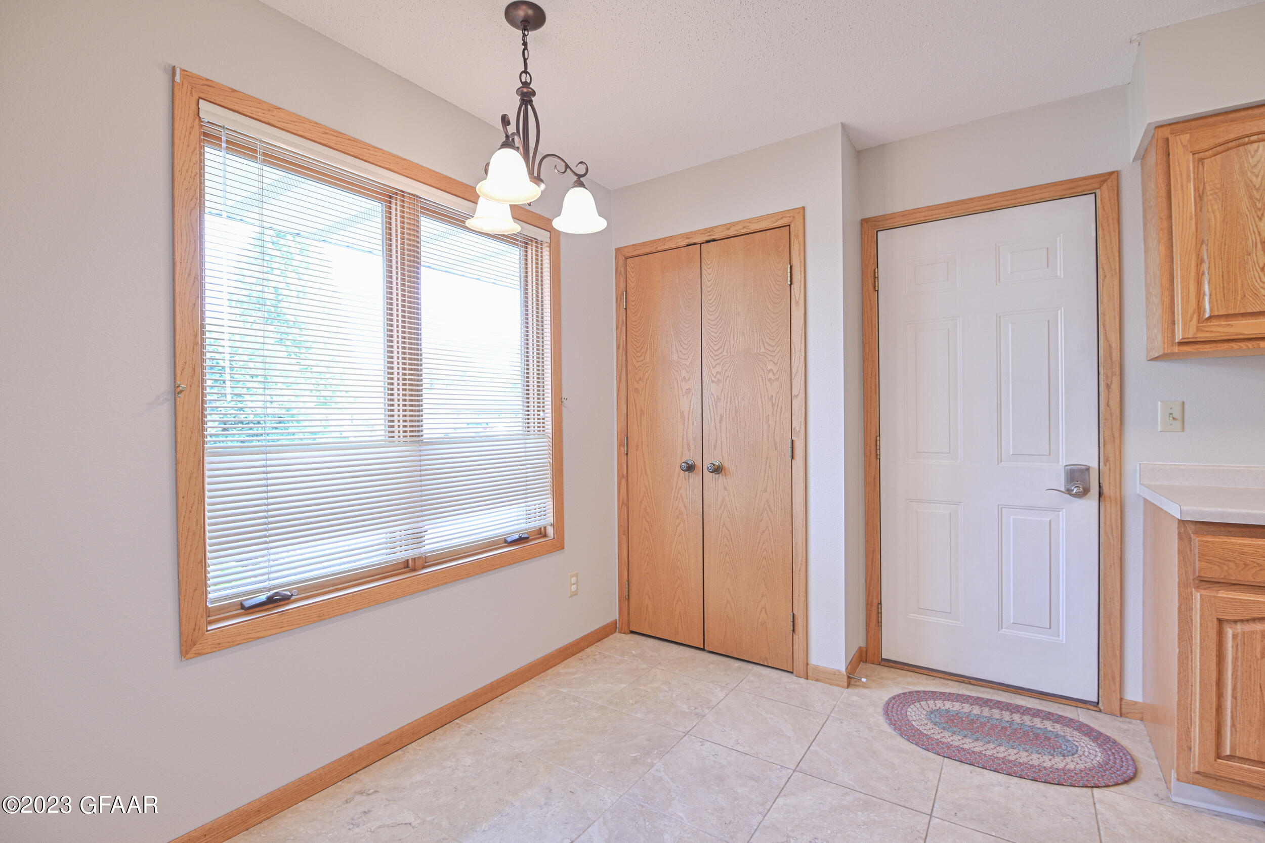 2092 WESTMINSTER Court