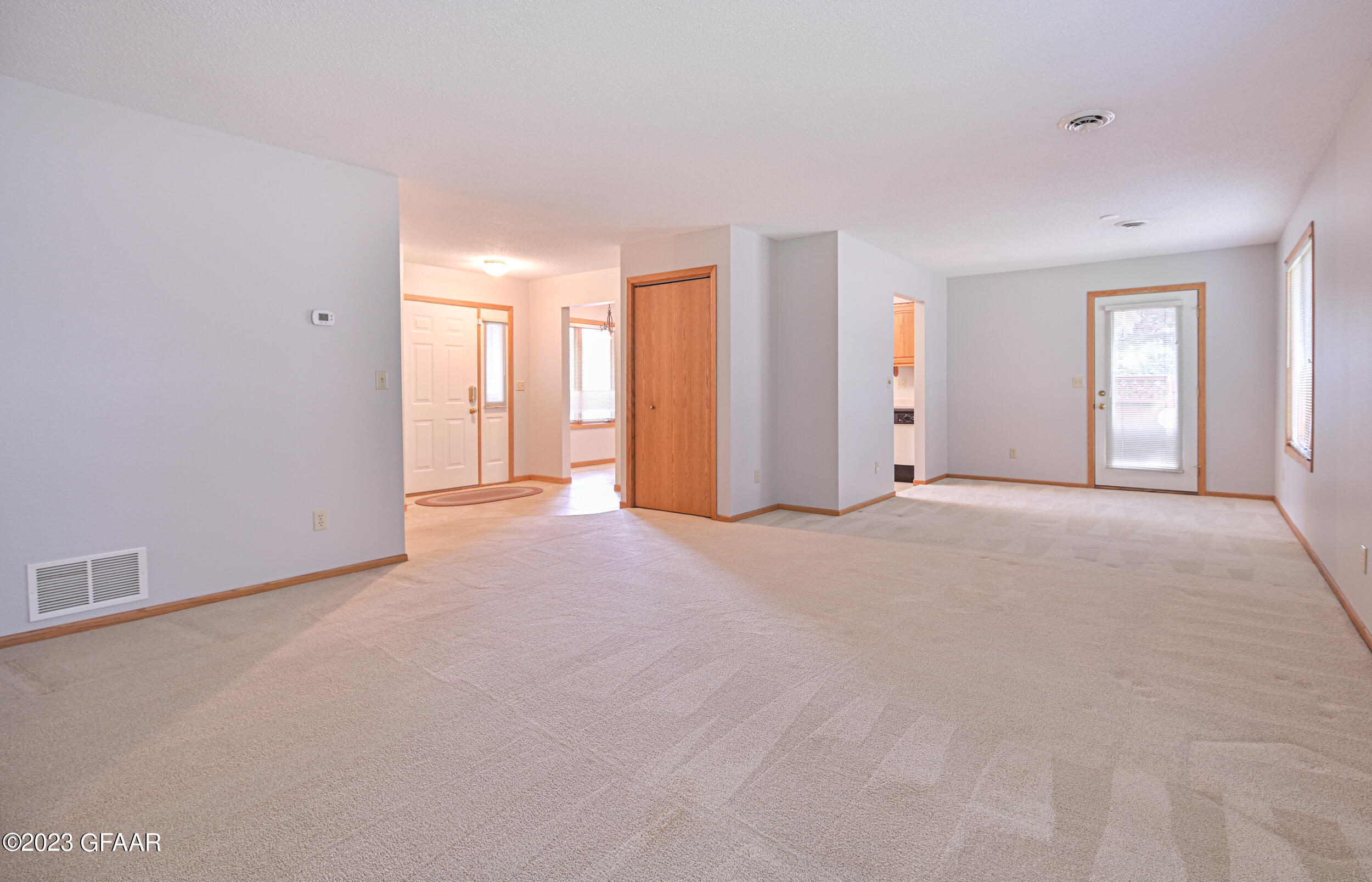 2092 WESTMINSTER Court